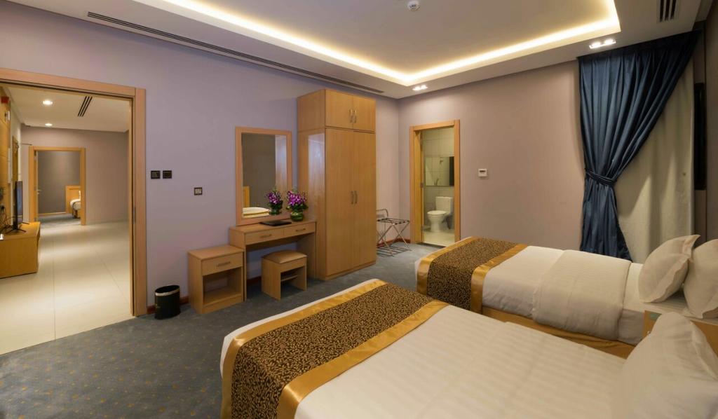 Suite Three Bedrooms Two Bathrooms