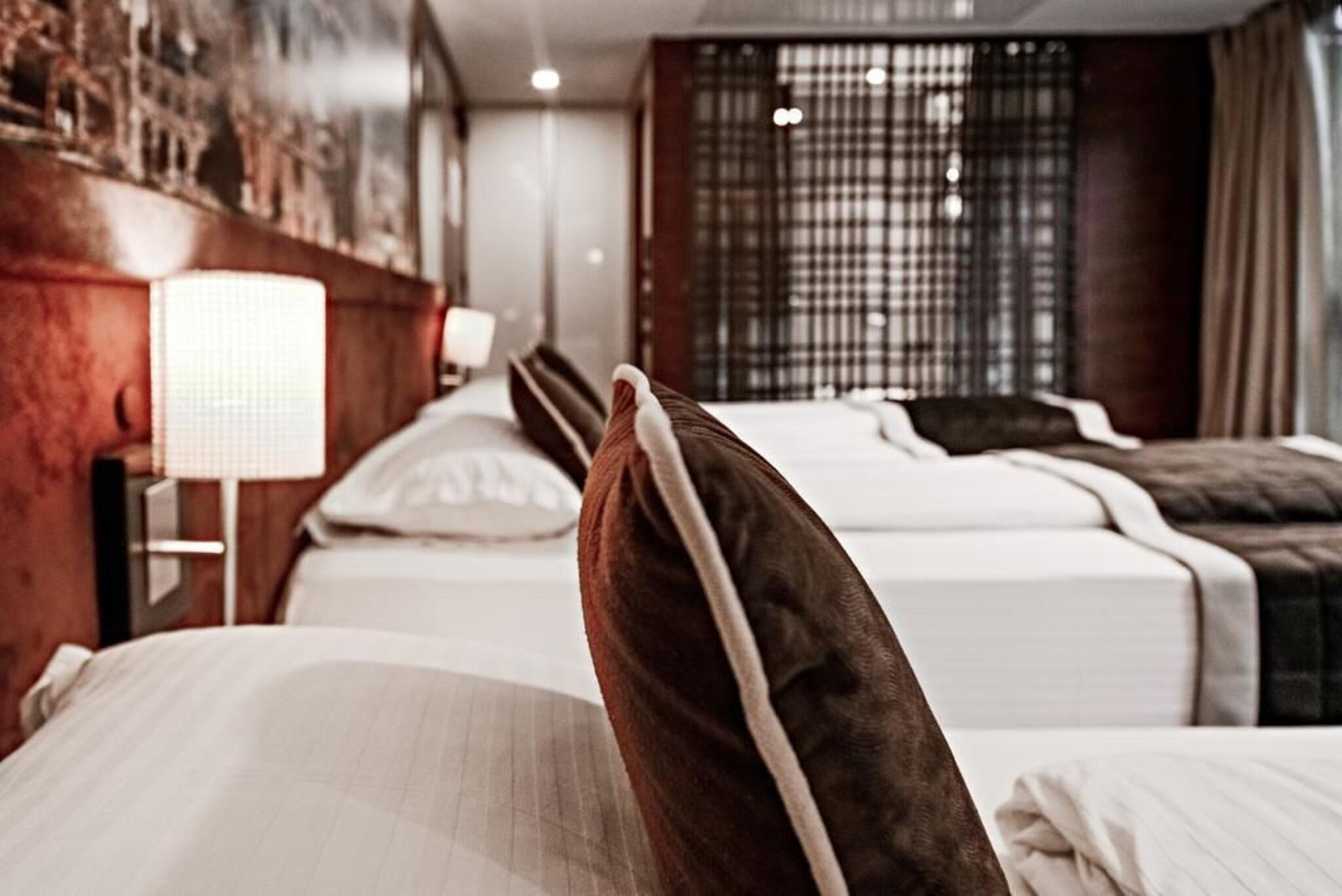 Double Deluxe with Views