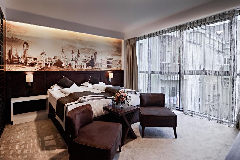 Double or Twin Standard