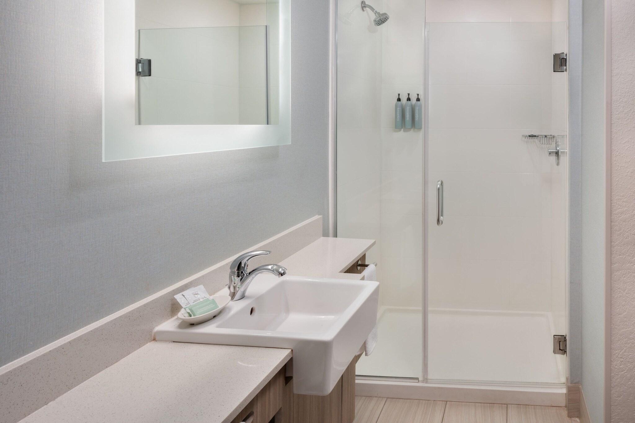 Suite Partial Ocean View