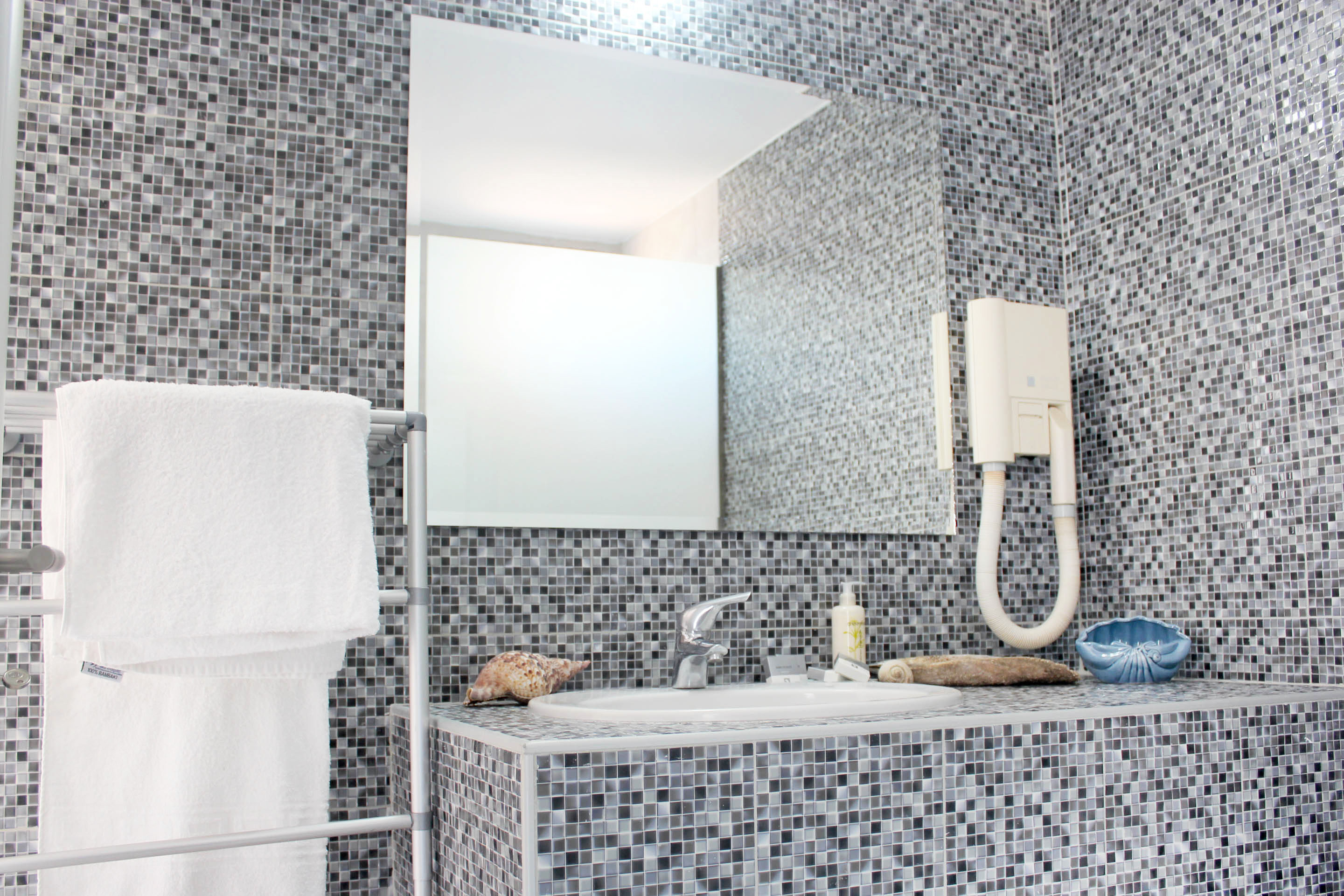 Double or Twin Deluxe