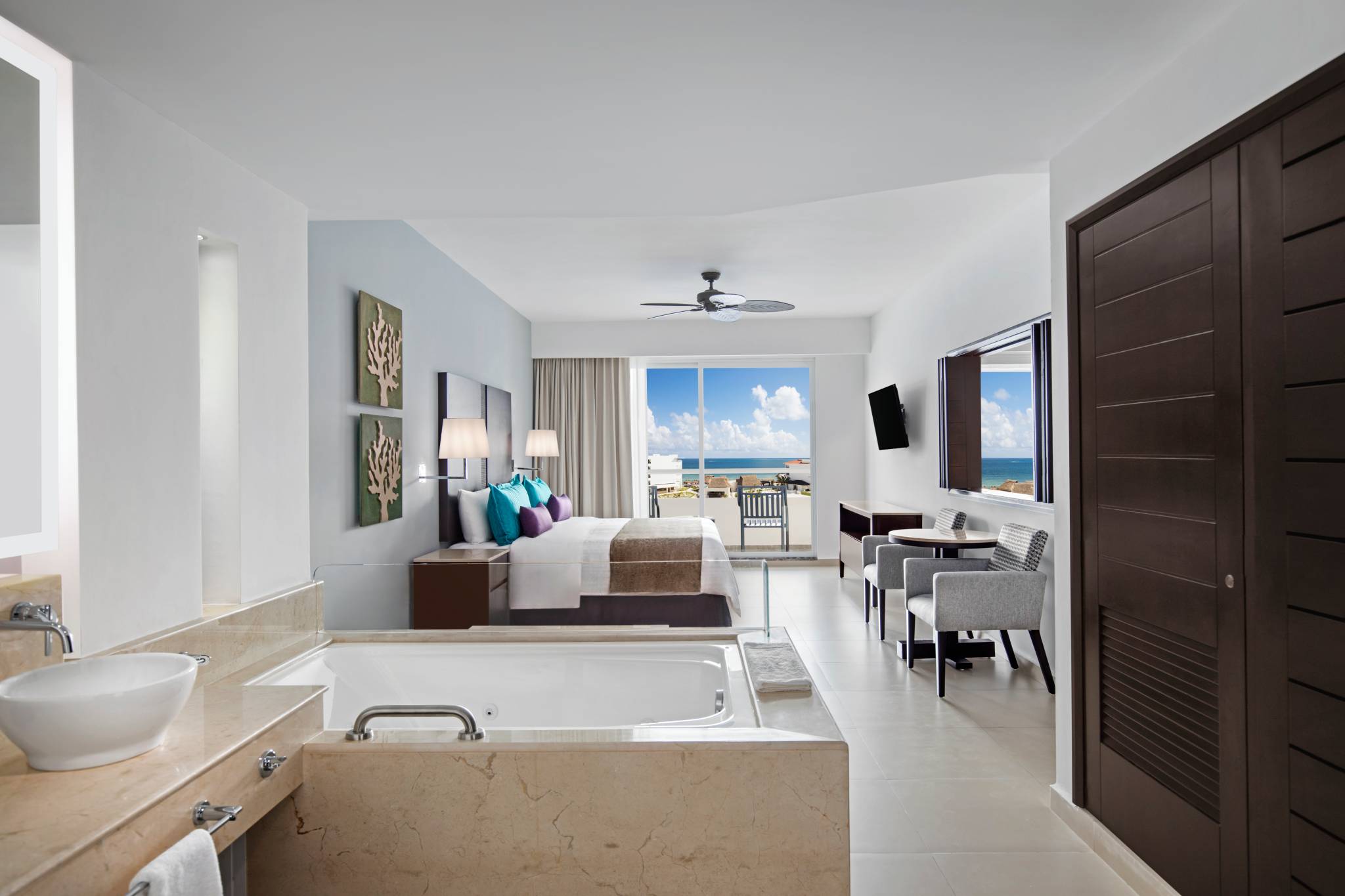 Suite with Jacuzzi