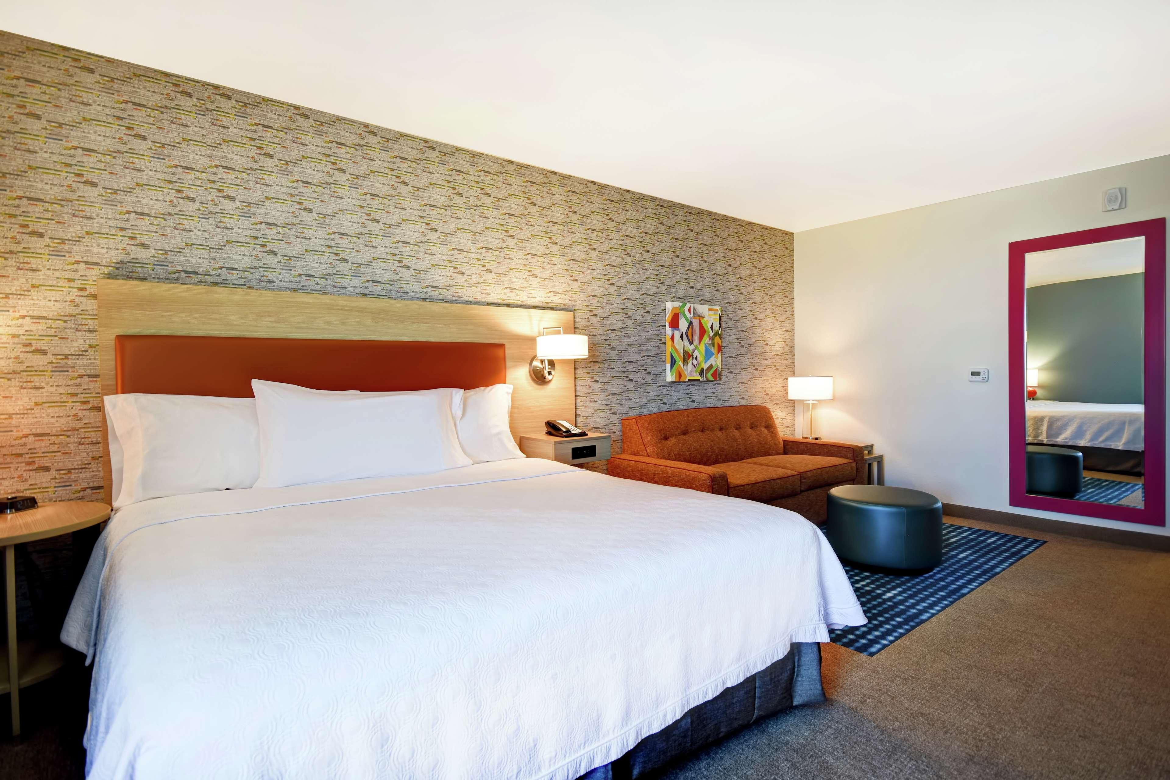 Studio King Size Bed