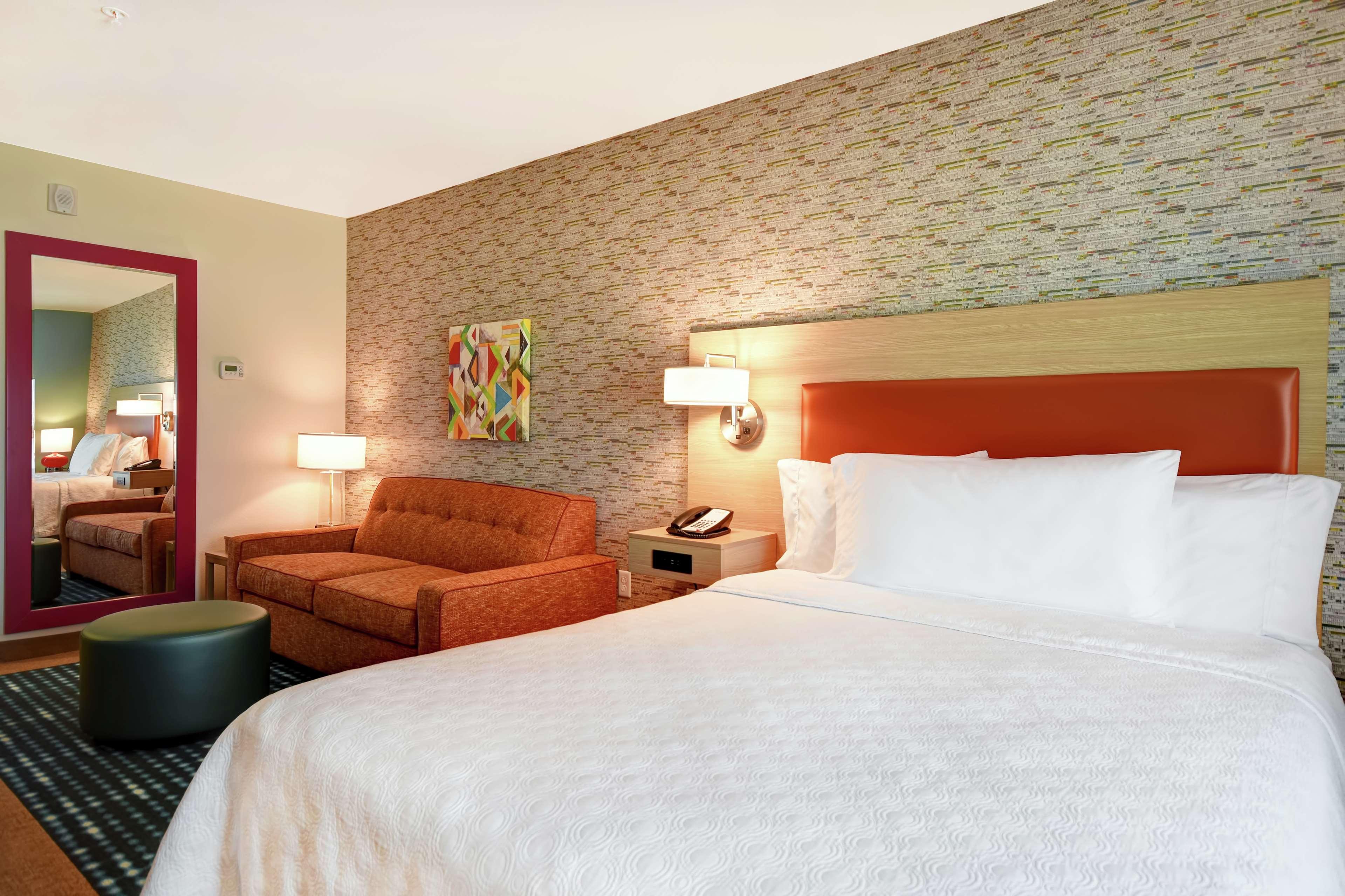 Studio Queen Size Bed