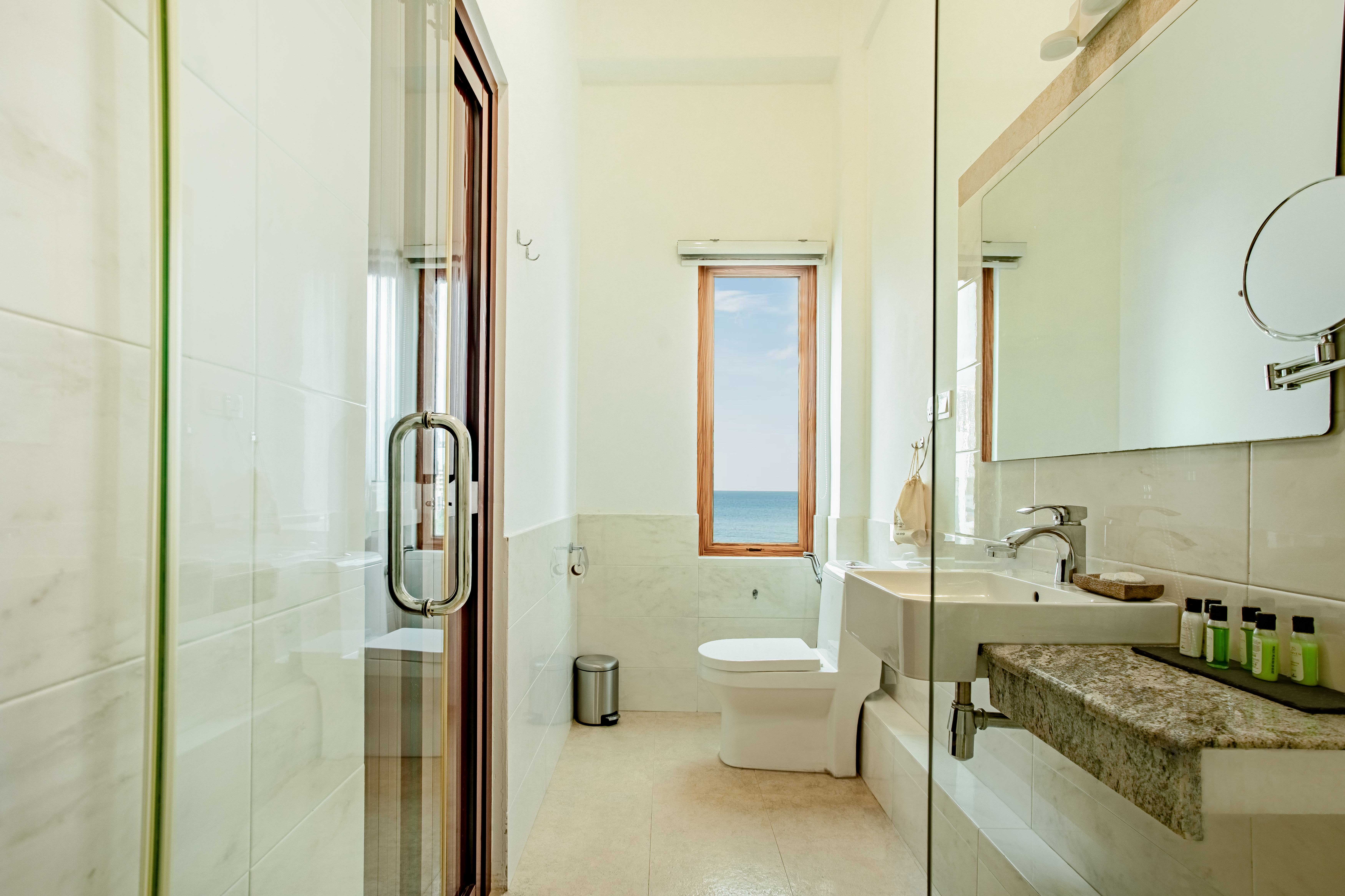 Triple Deluxe City View