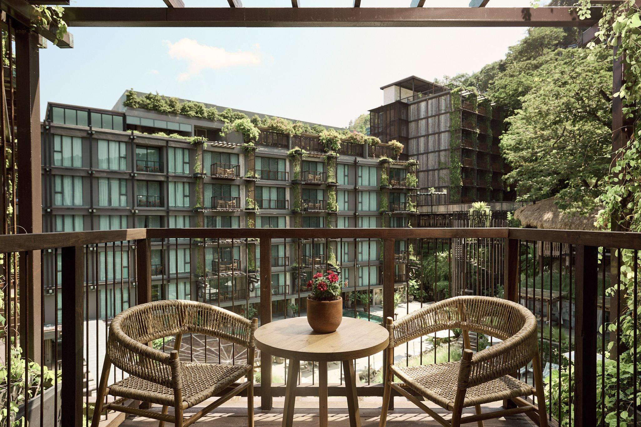 Double Premium King Bed