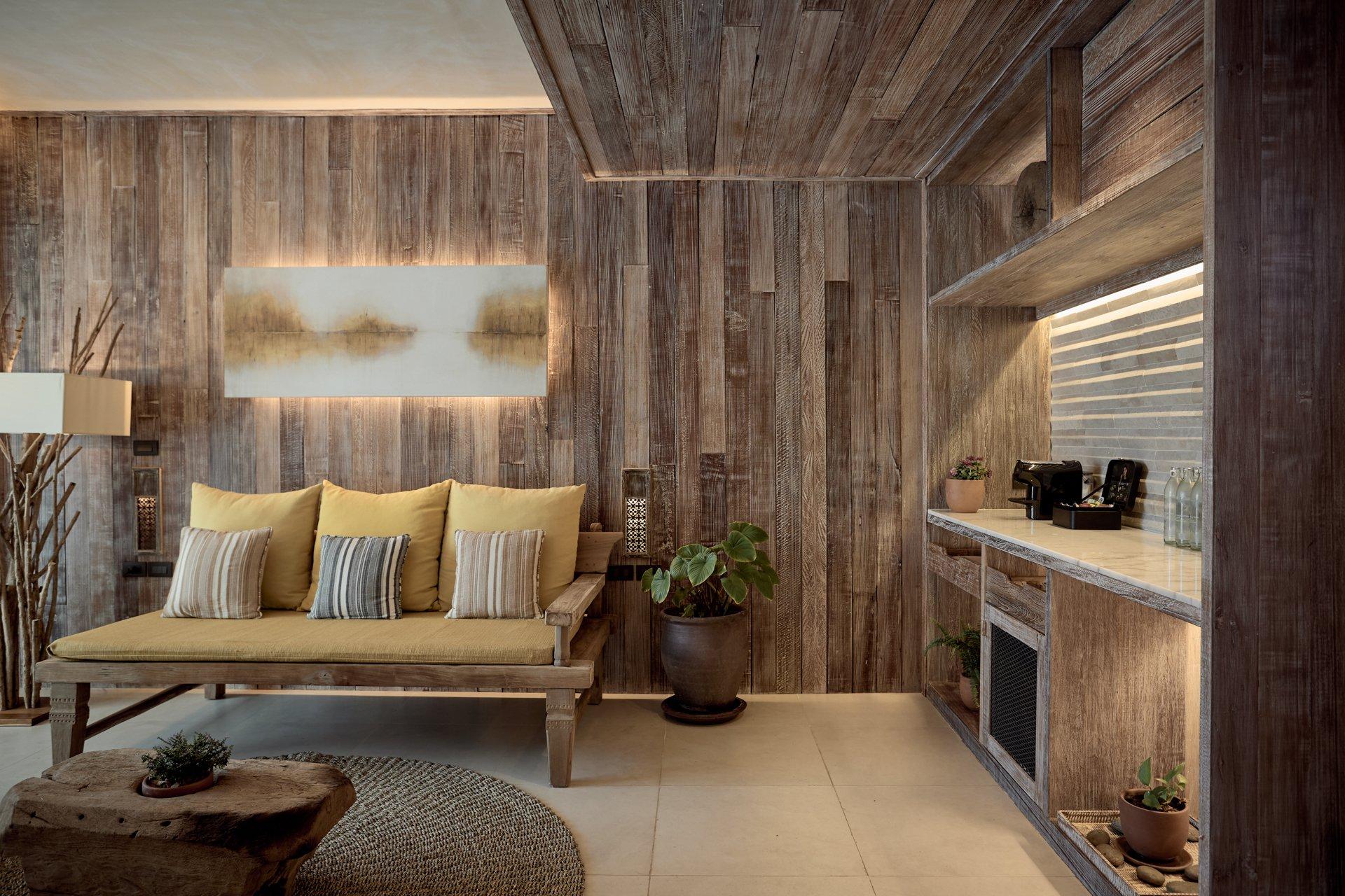 Suite Pool View One Bedroom