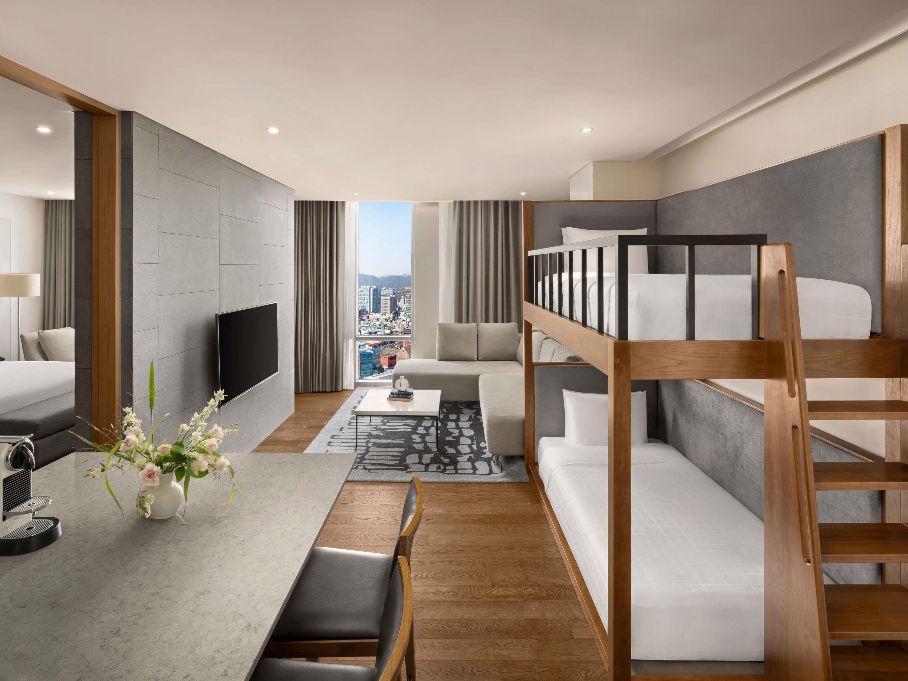 Family Room Premier One Bedroom