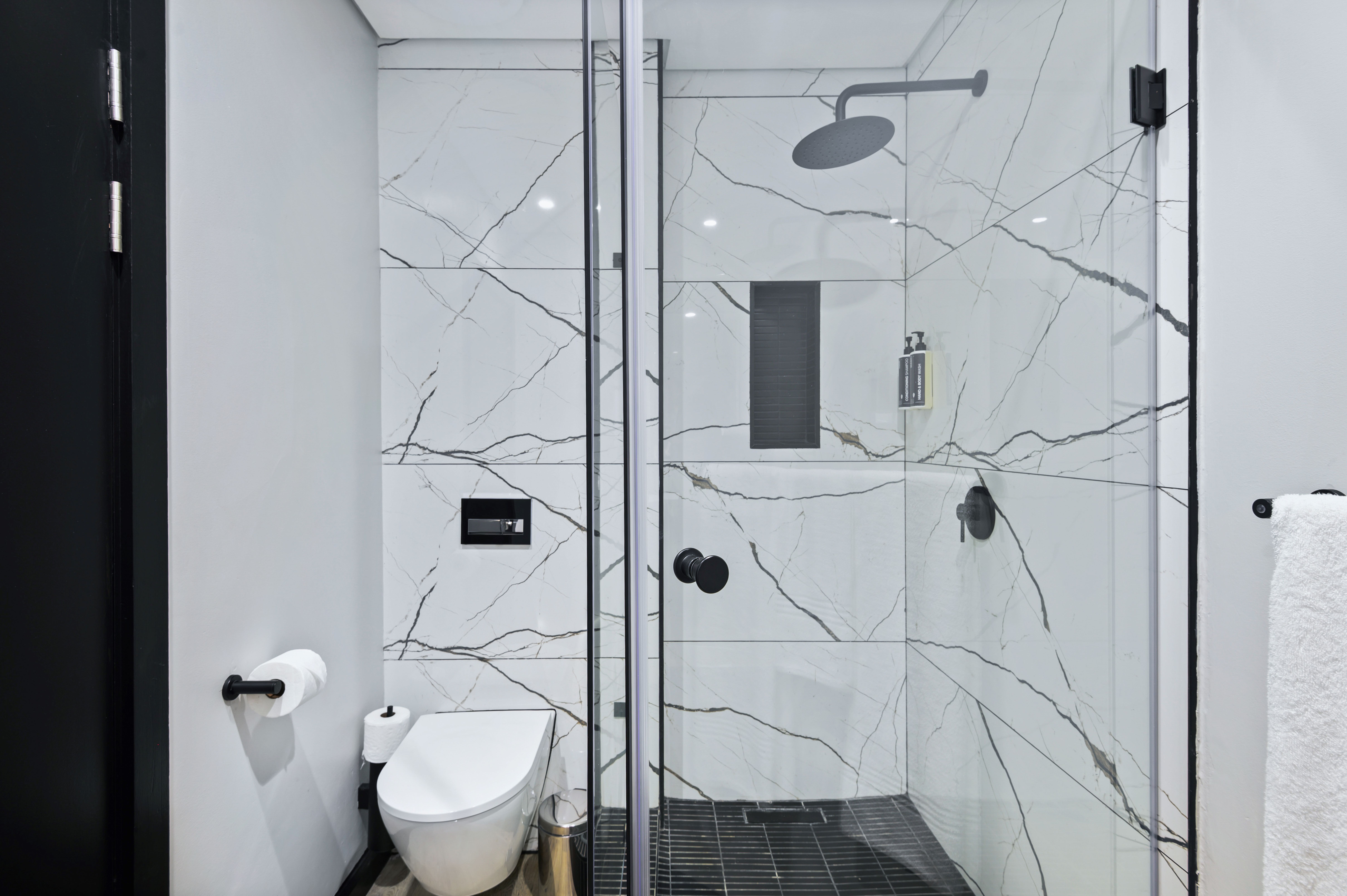 Suite Deluxe with Air Conditioning