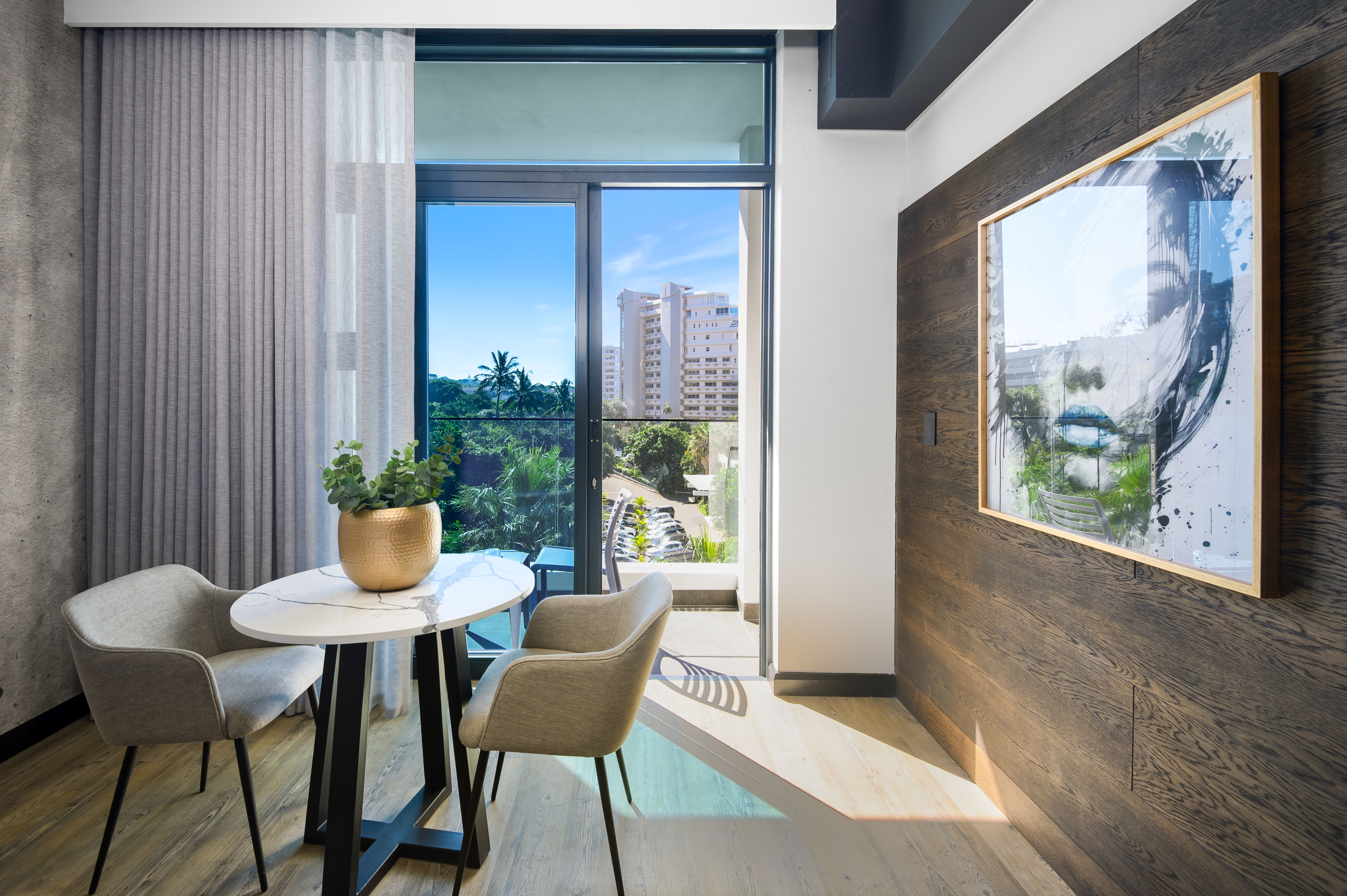 Suite Deluxe with Air Conditioning