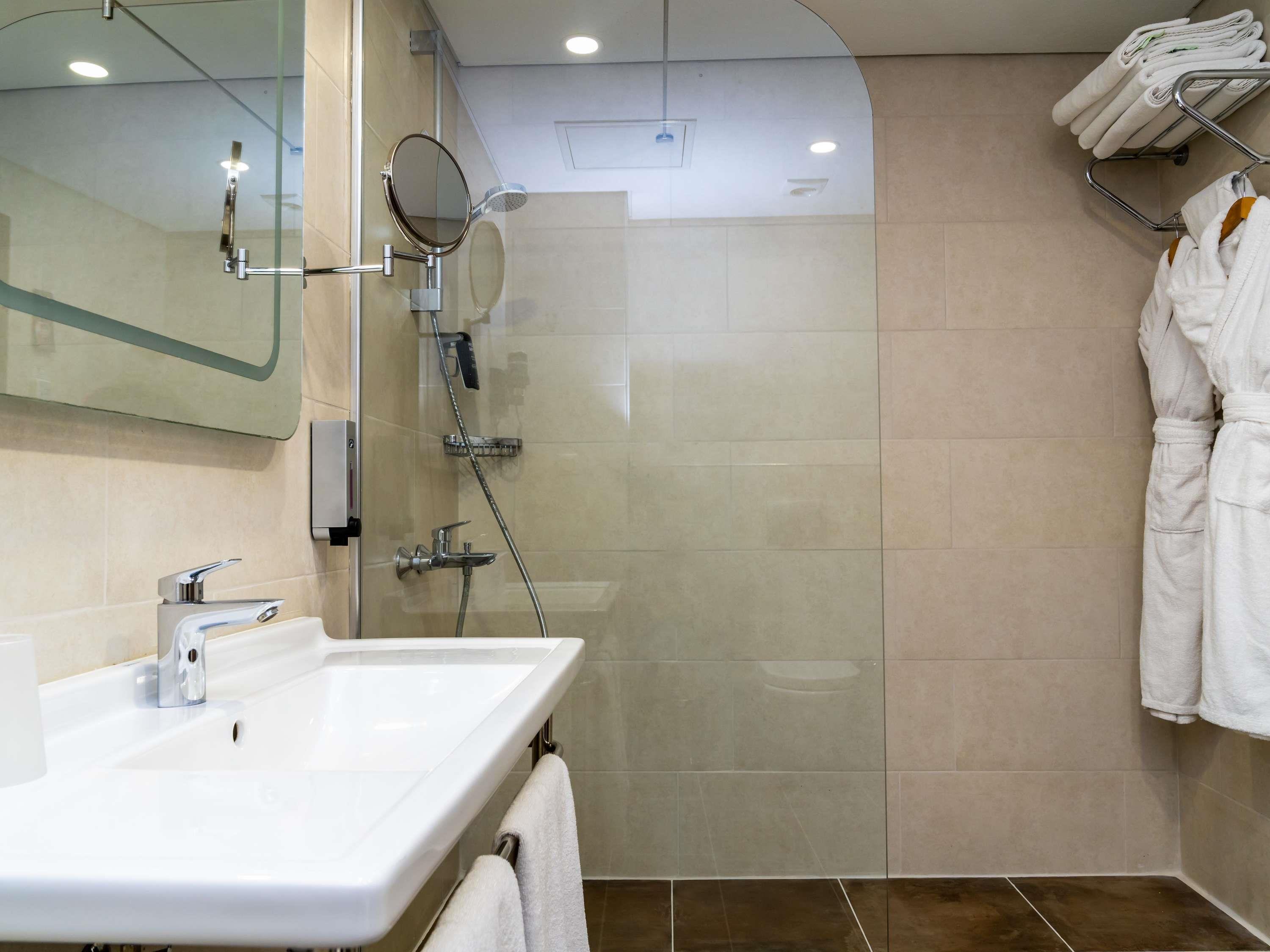 Double or Twin Connecting Room