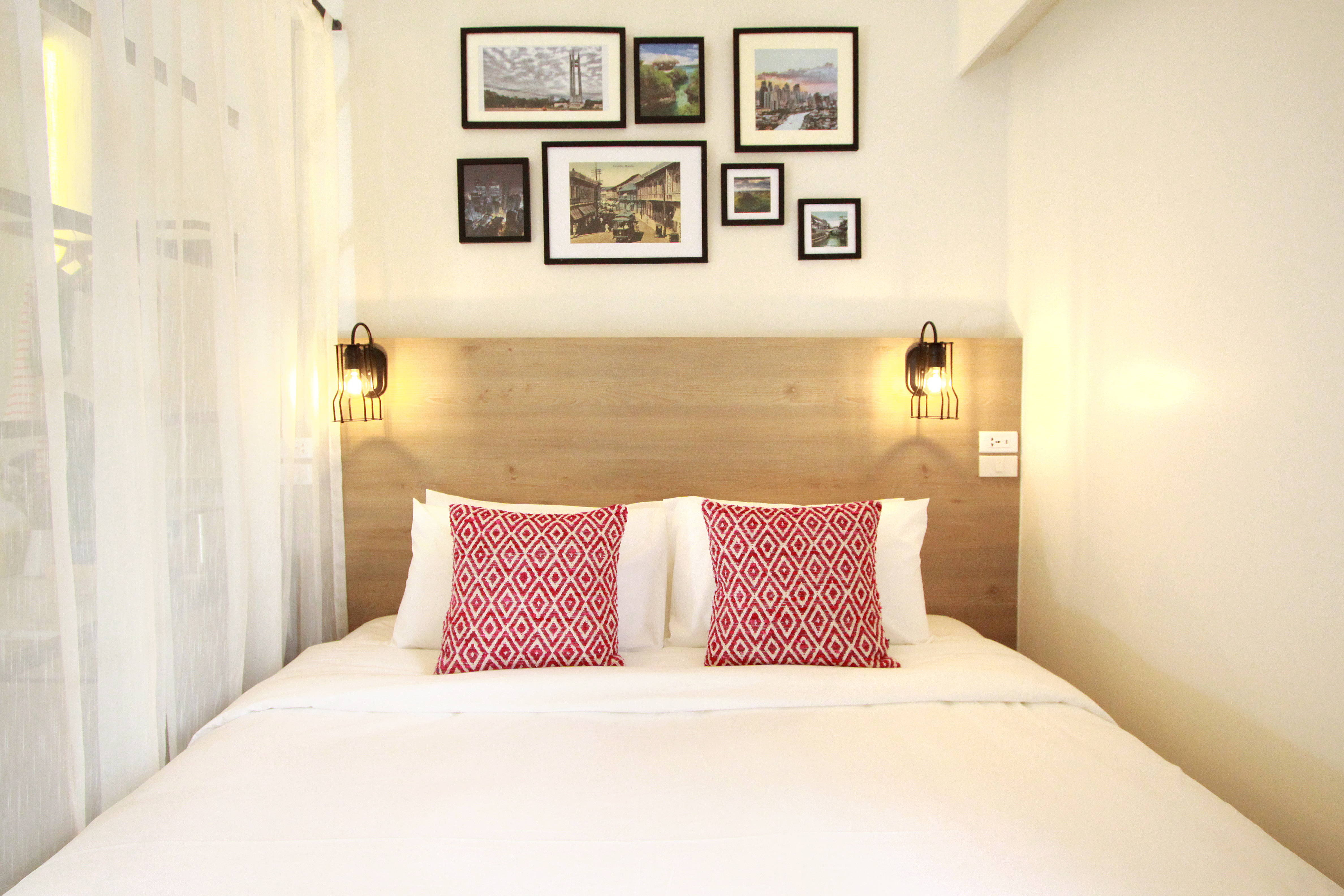 Double Deluxe King Bed