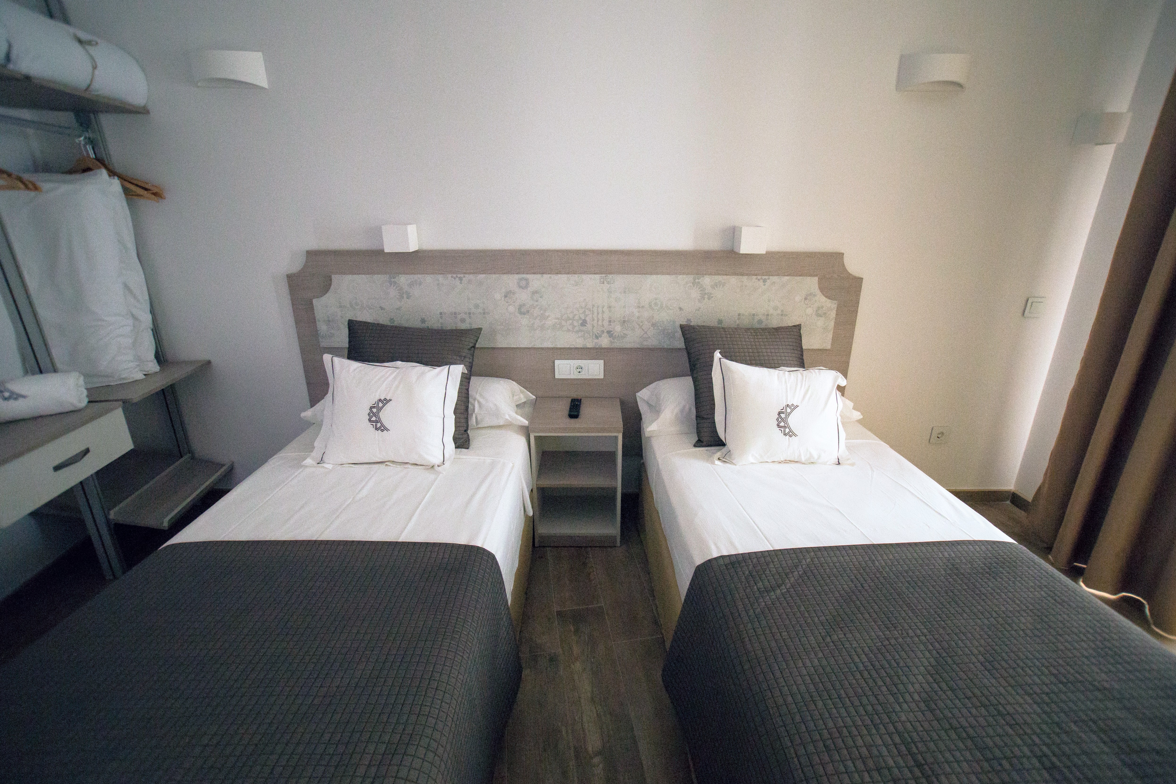 Double or Twin Standard