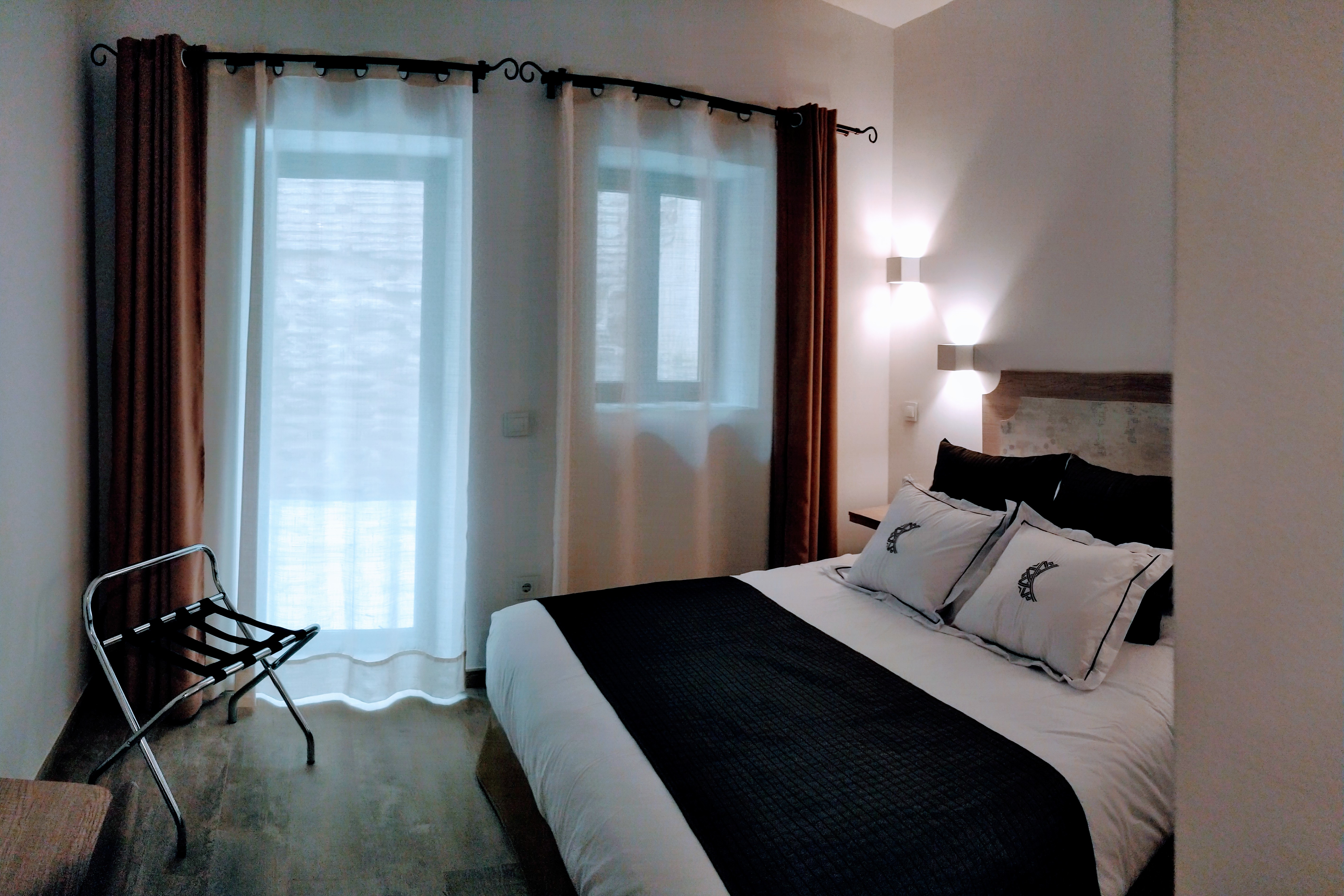 Double or Twin Standard