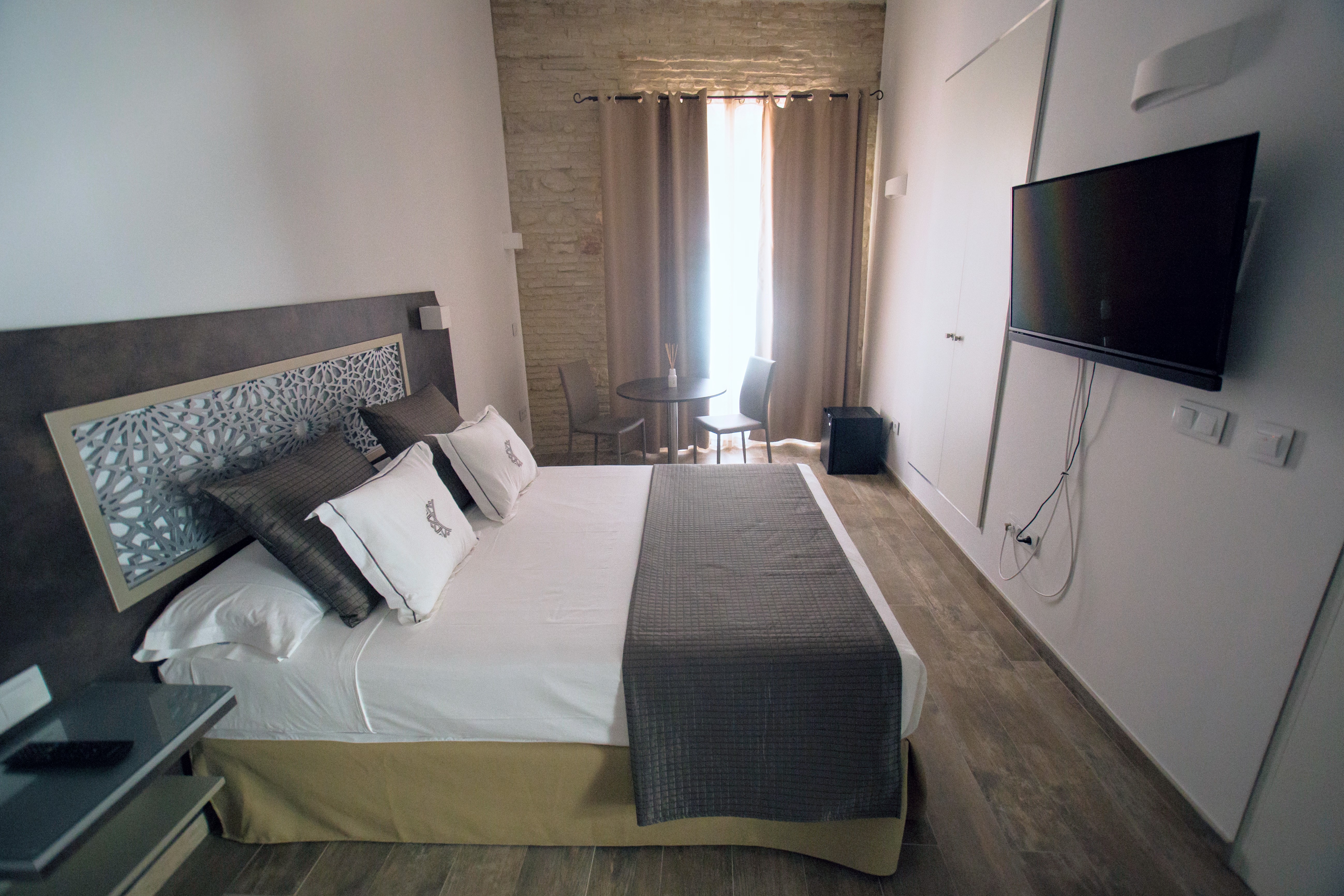 Double or Twin Standard