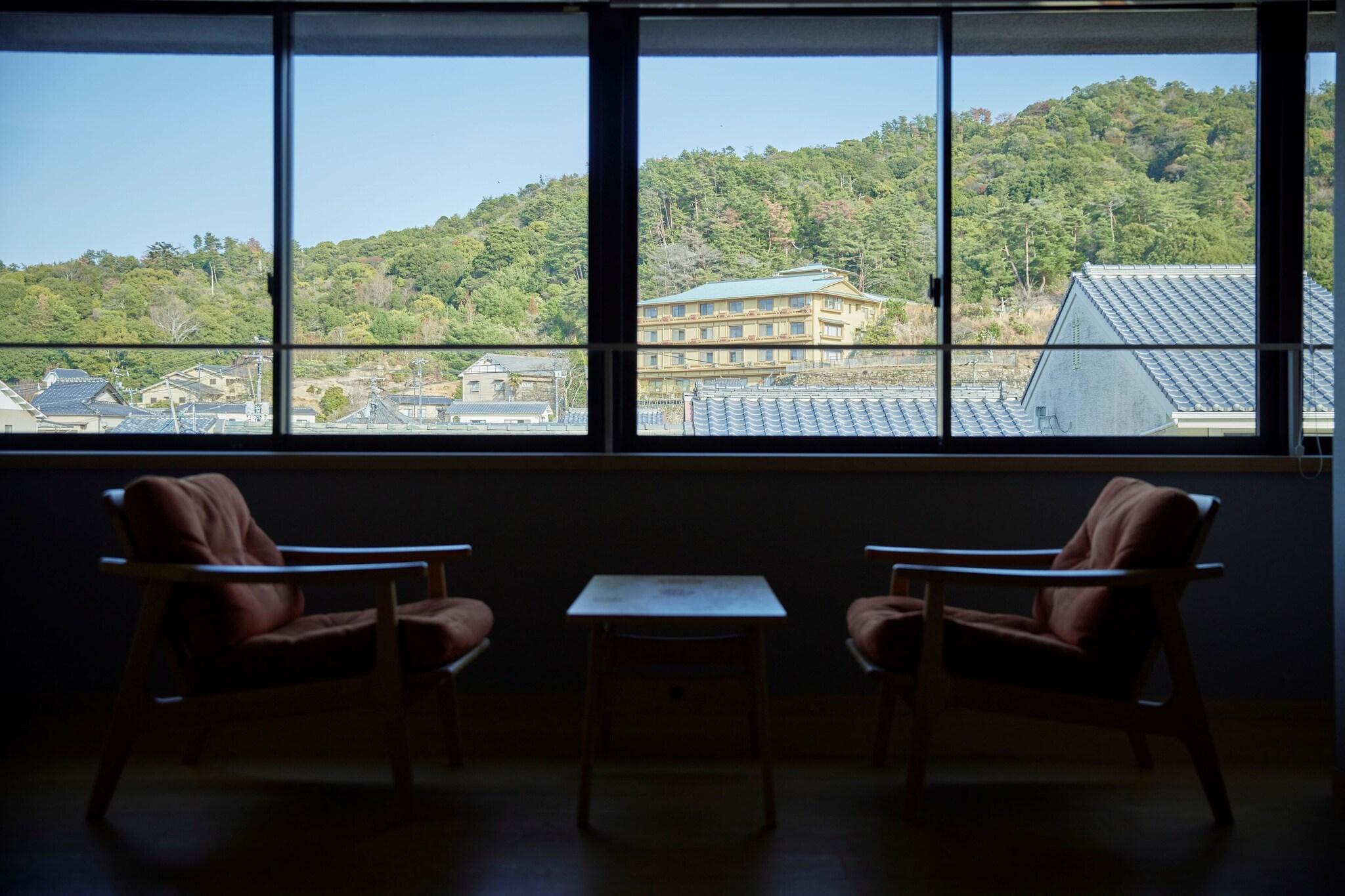 Twin Superior Mountain View