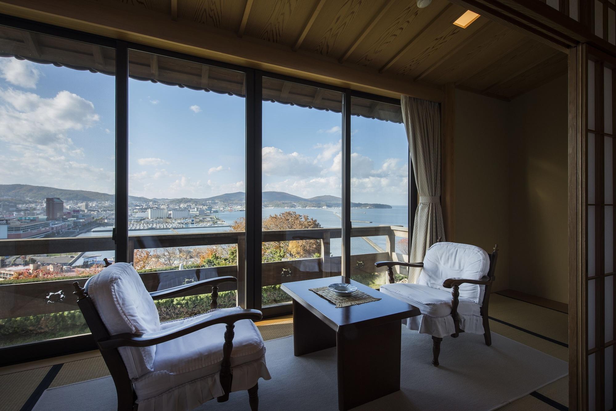 Triple Japanese Room