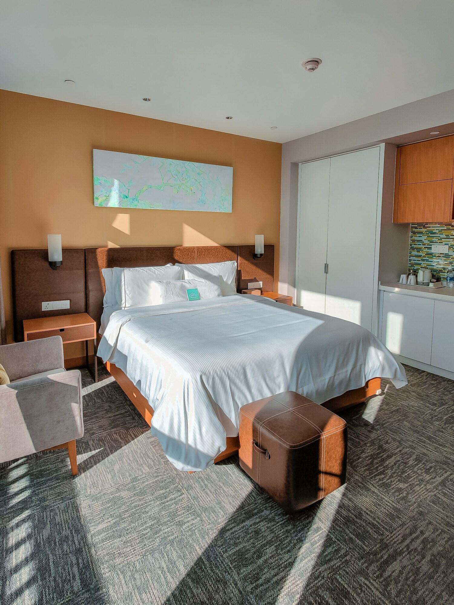 Studio King Size Bed