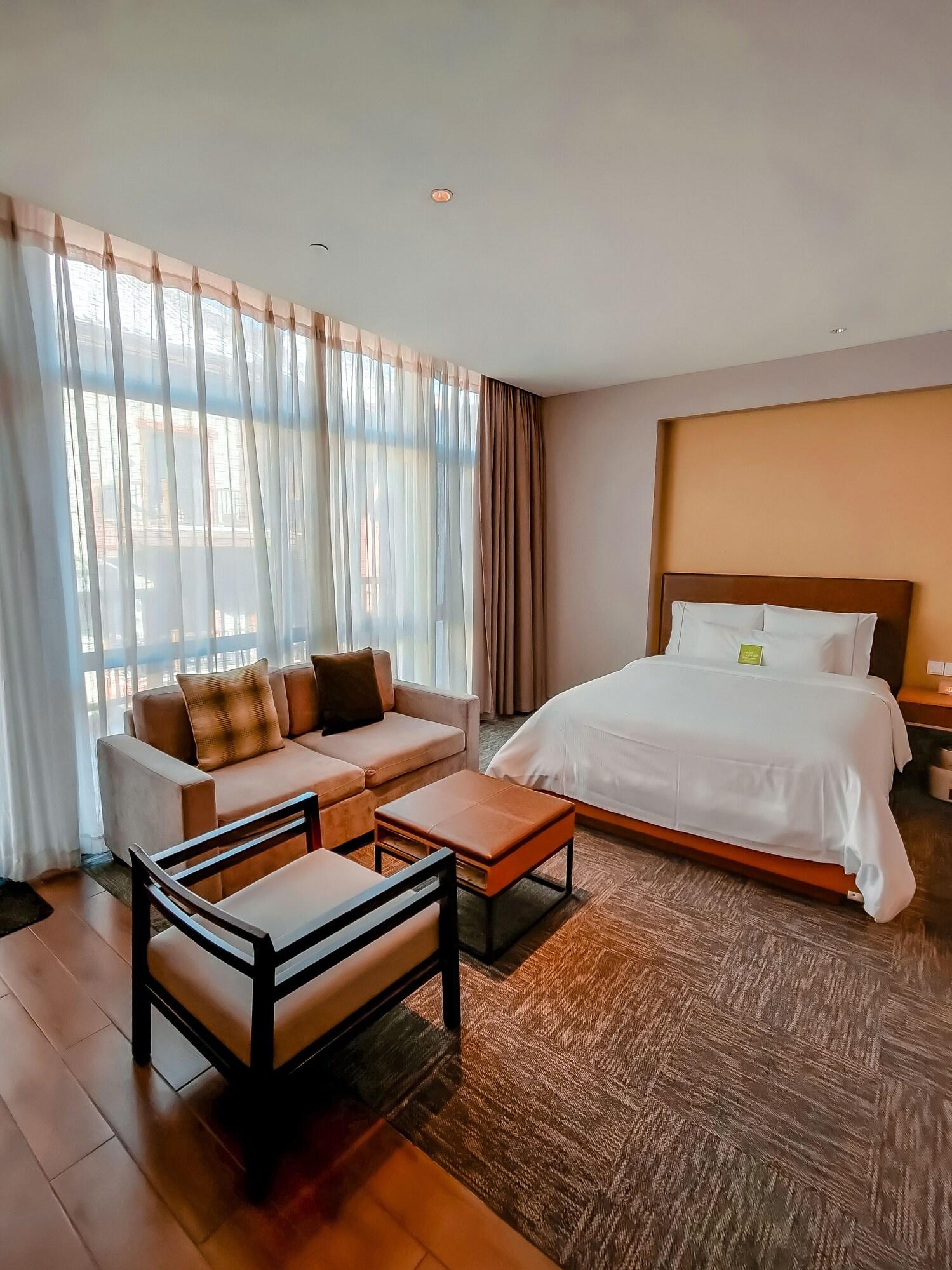 Studio King Size Bed