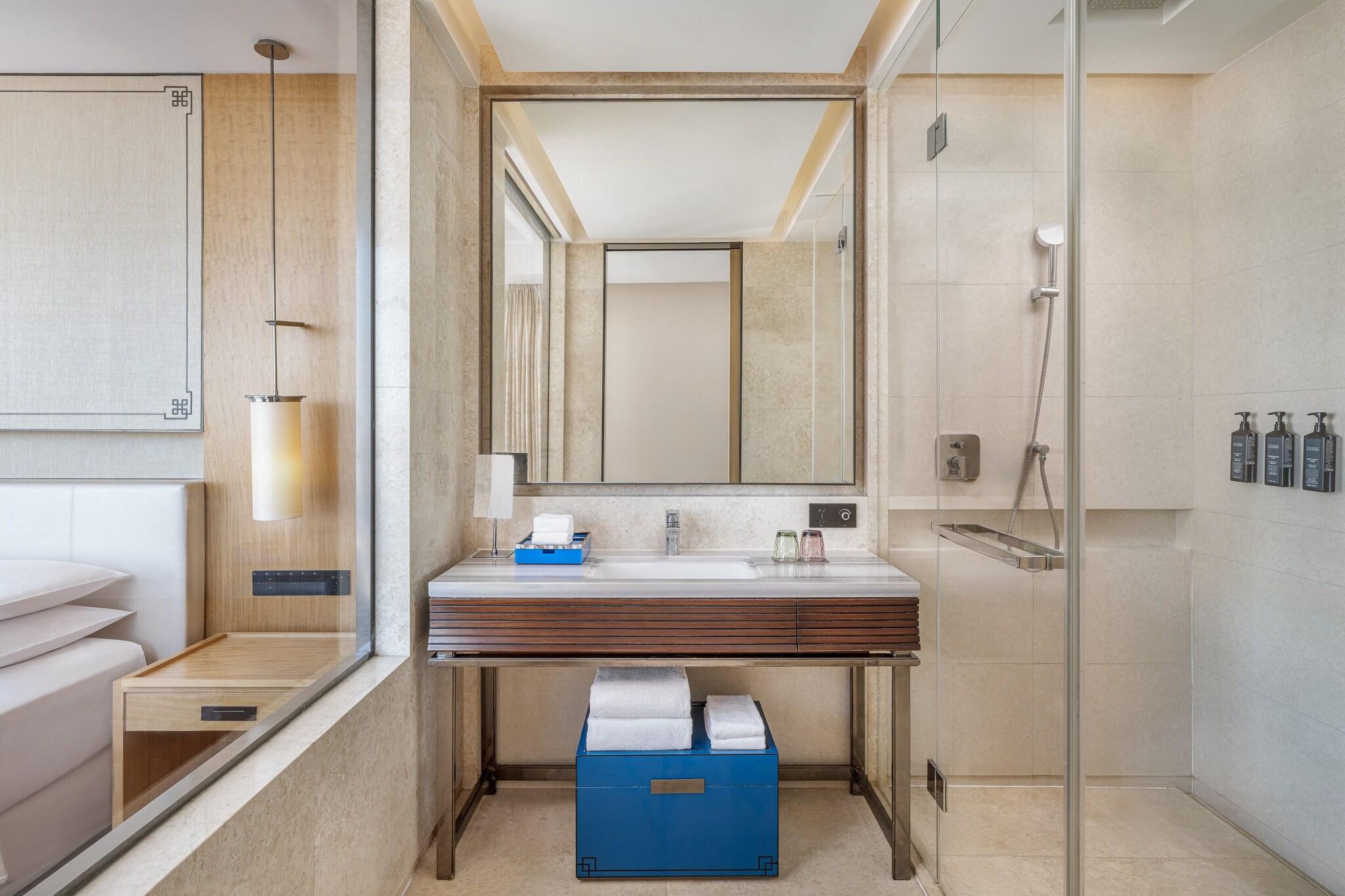 Double Smoking with Views