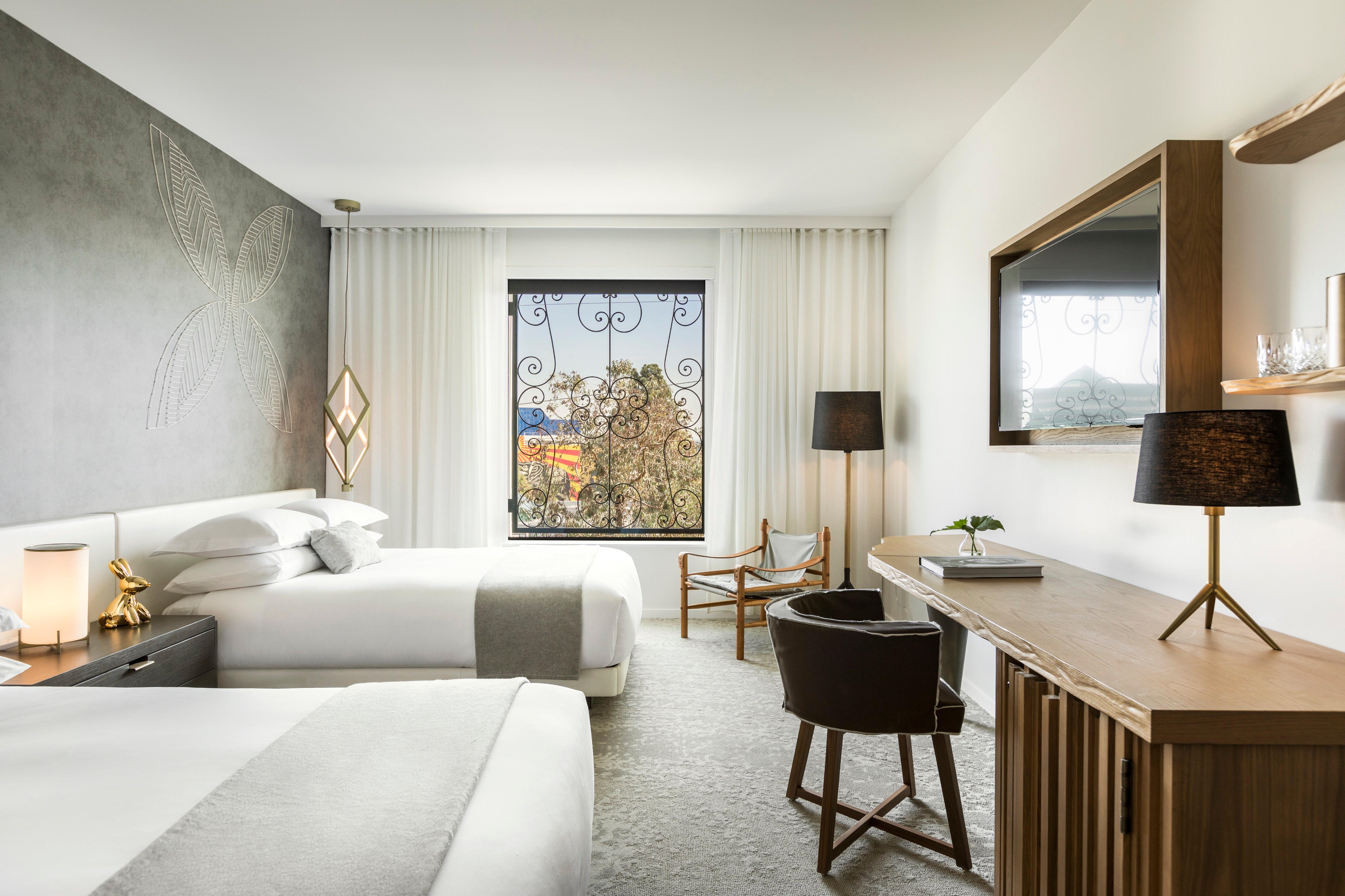 Double Two Queen Beds Premium