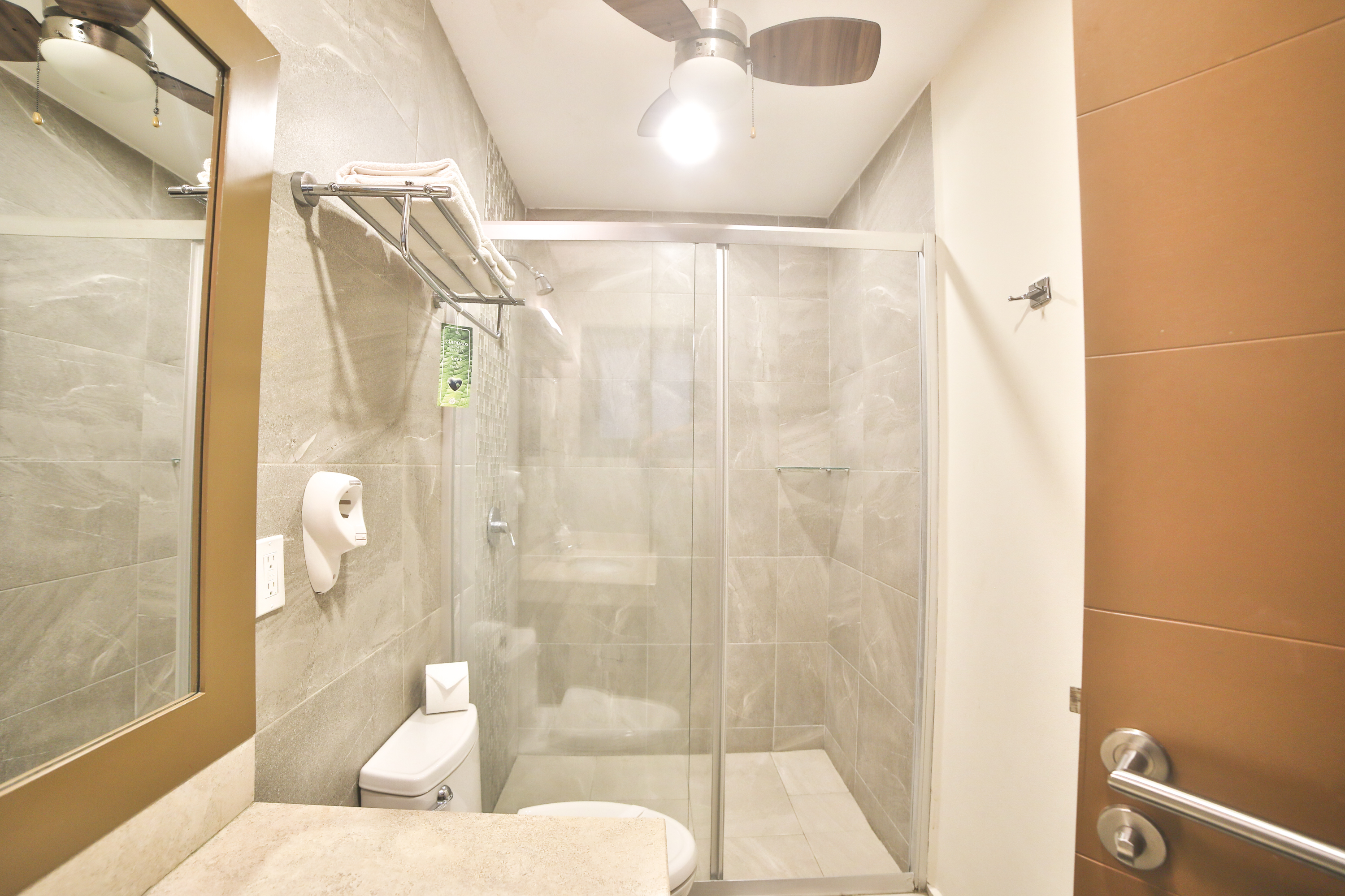 Suite Deluxe Capacity 4