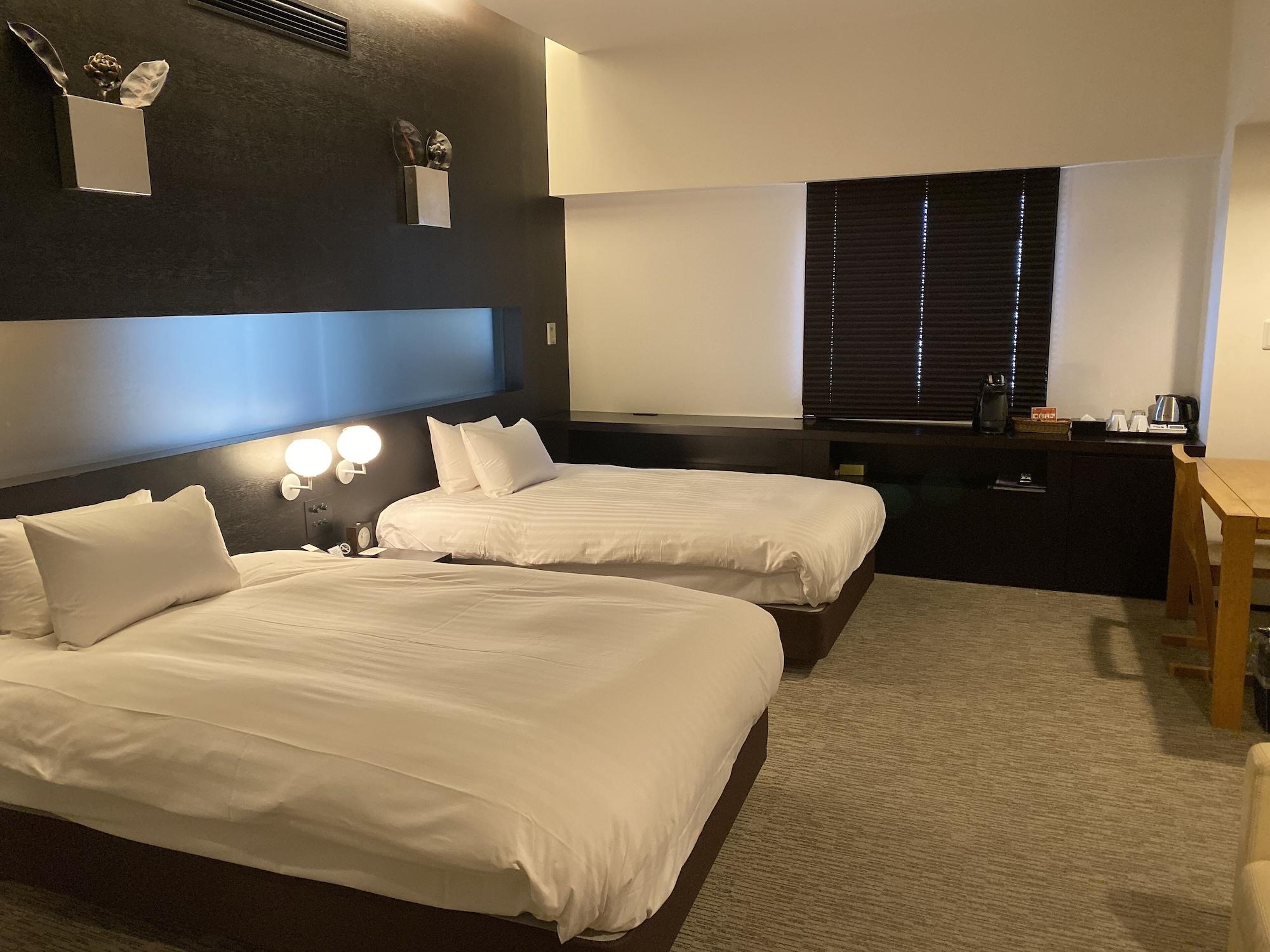 Twin Deluxe Two Beds