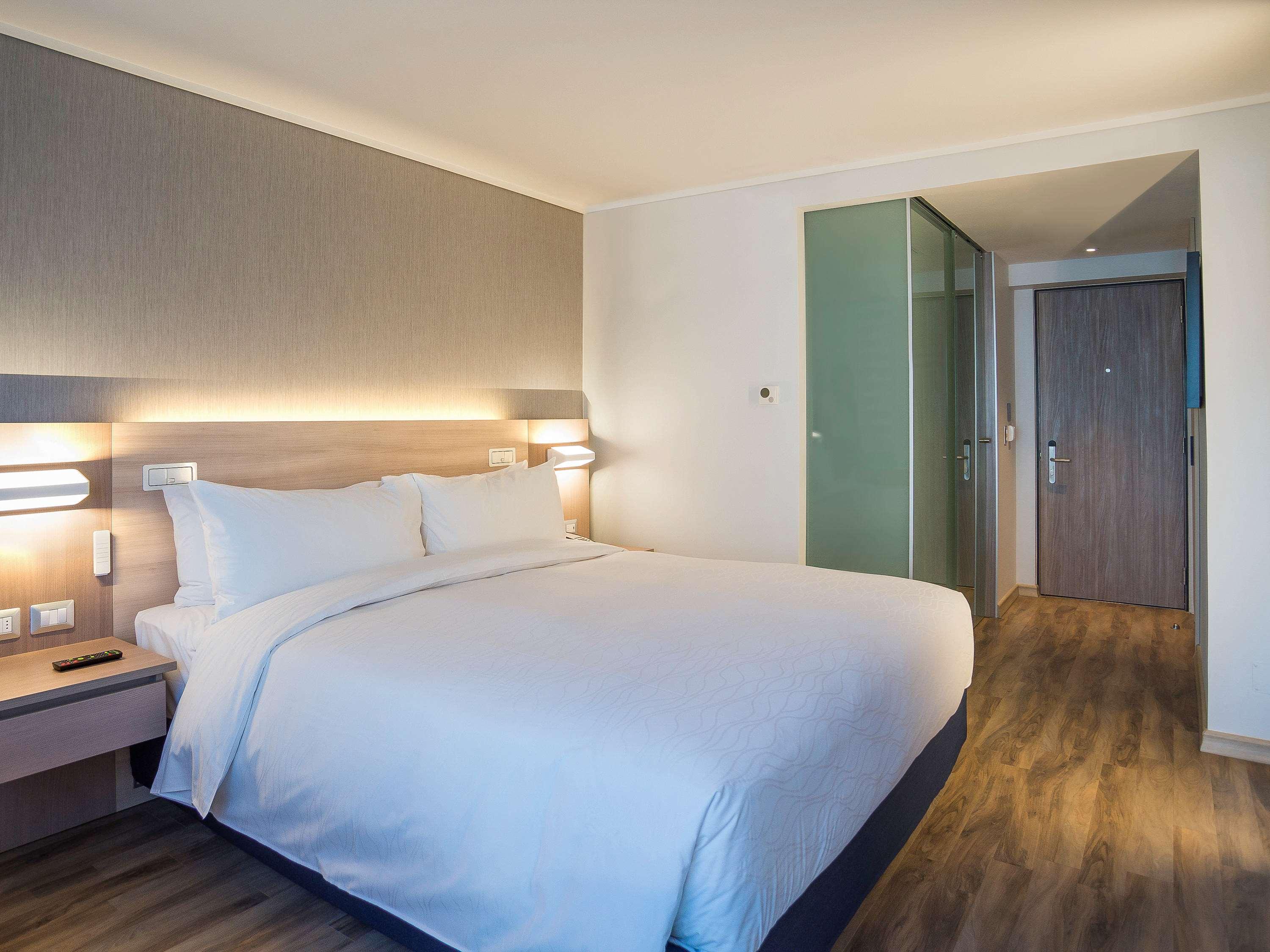 Double Superior King Bed