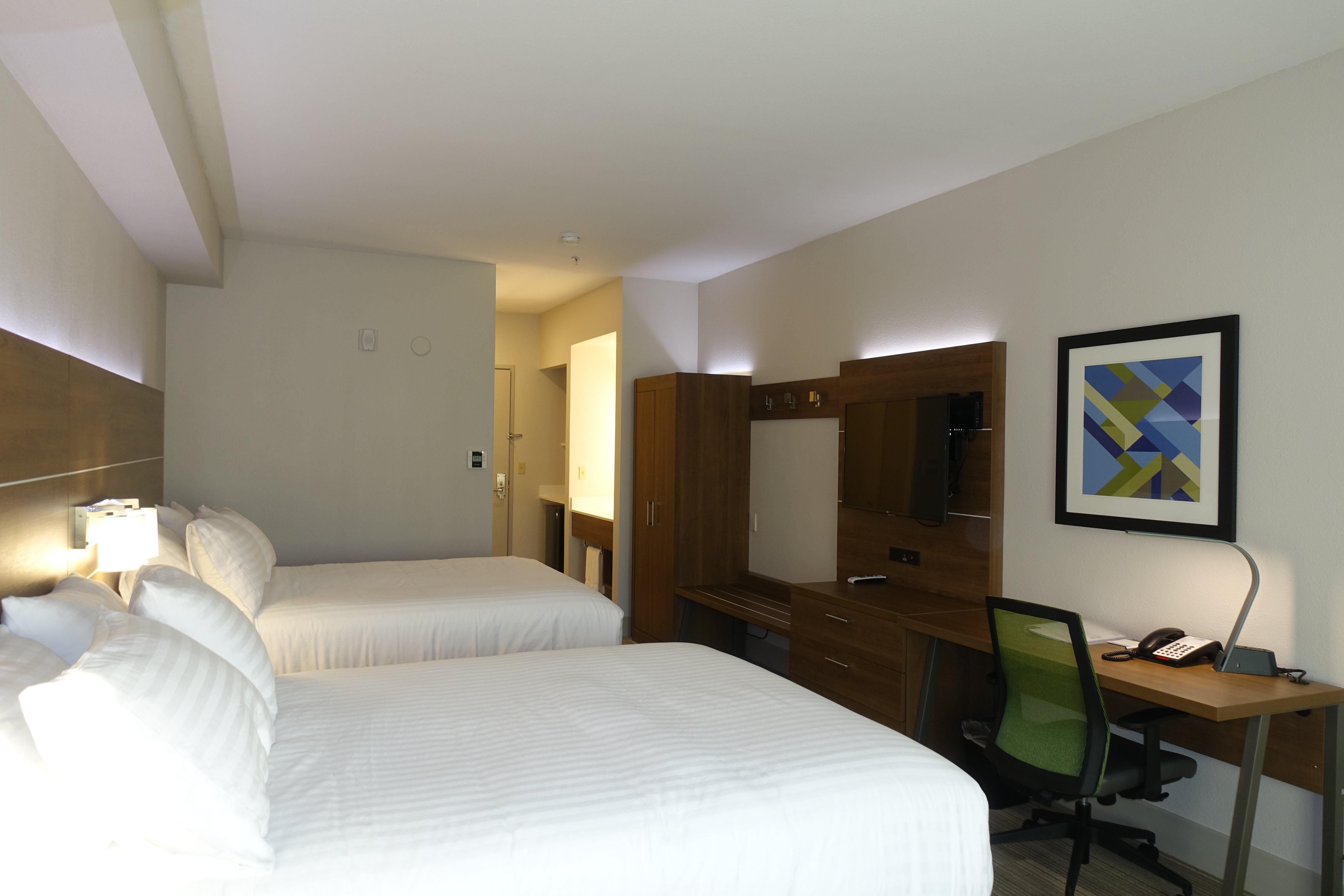 Room Accessible-two Queen Beds