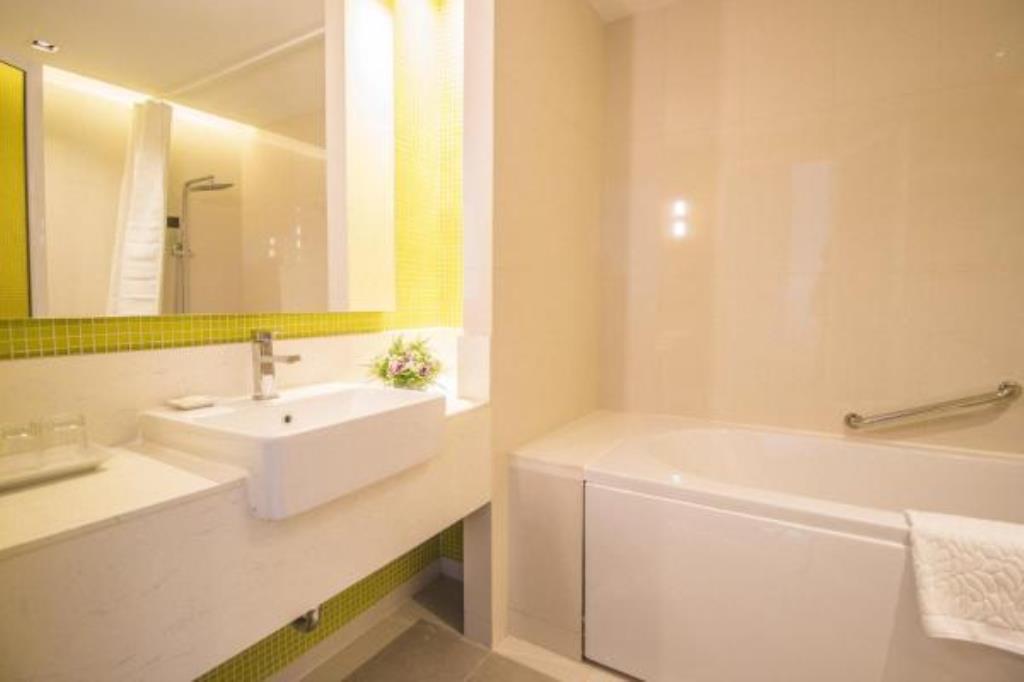 Double or Twin Deluxe