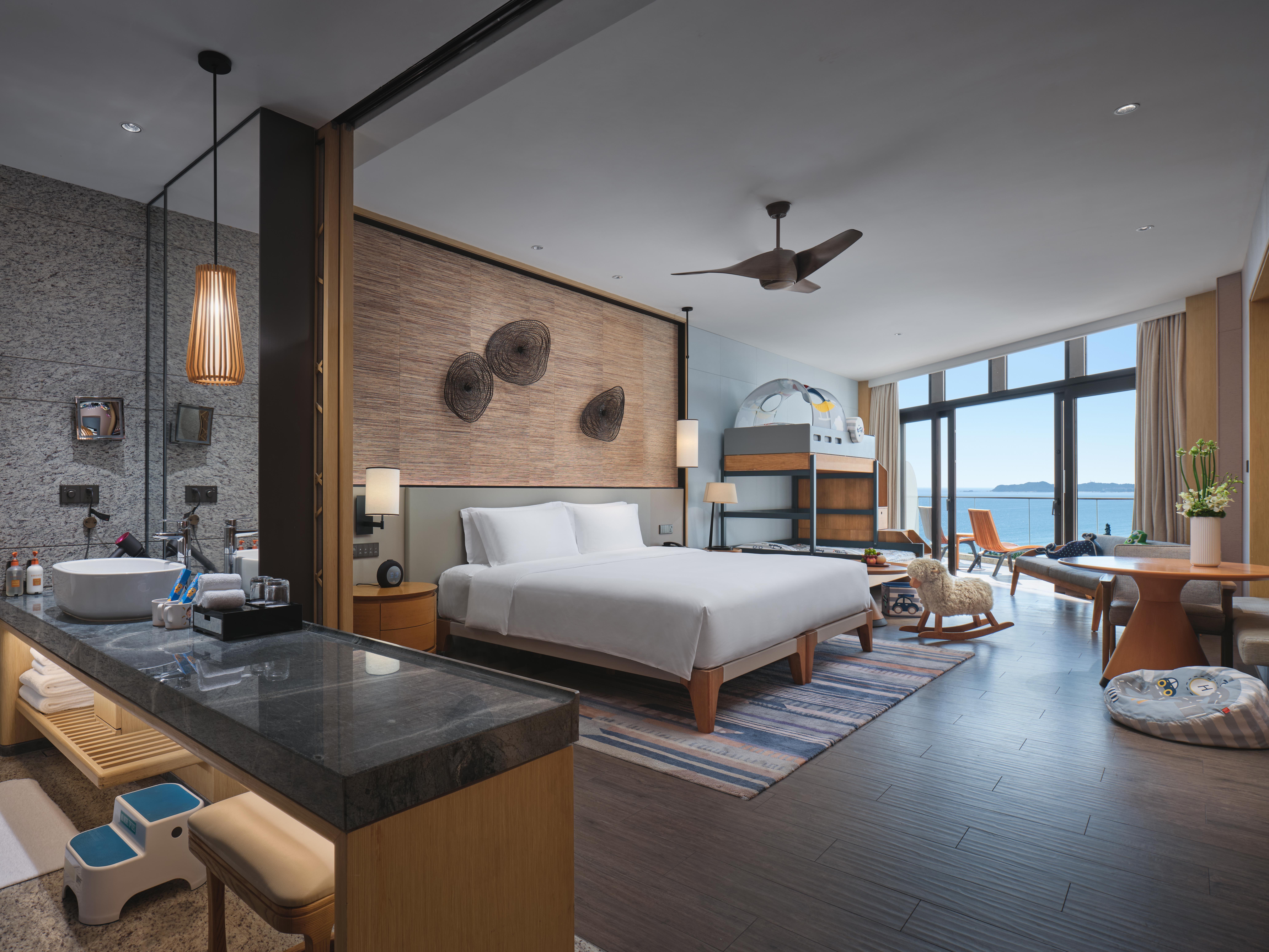 Double Ocean View with Balcony