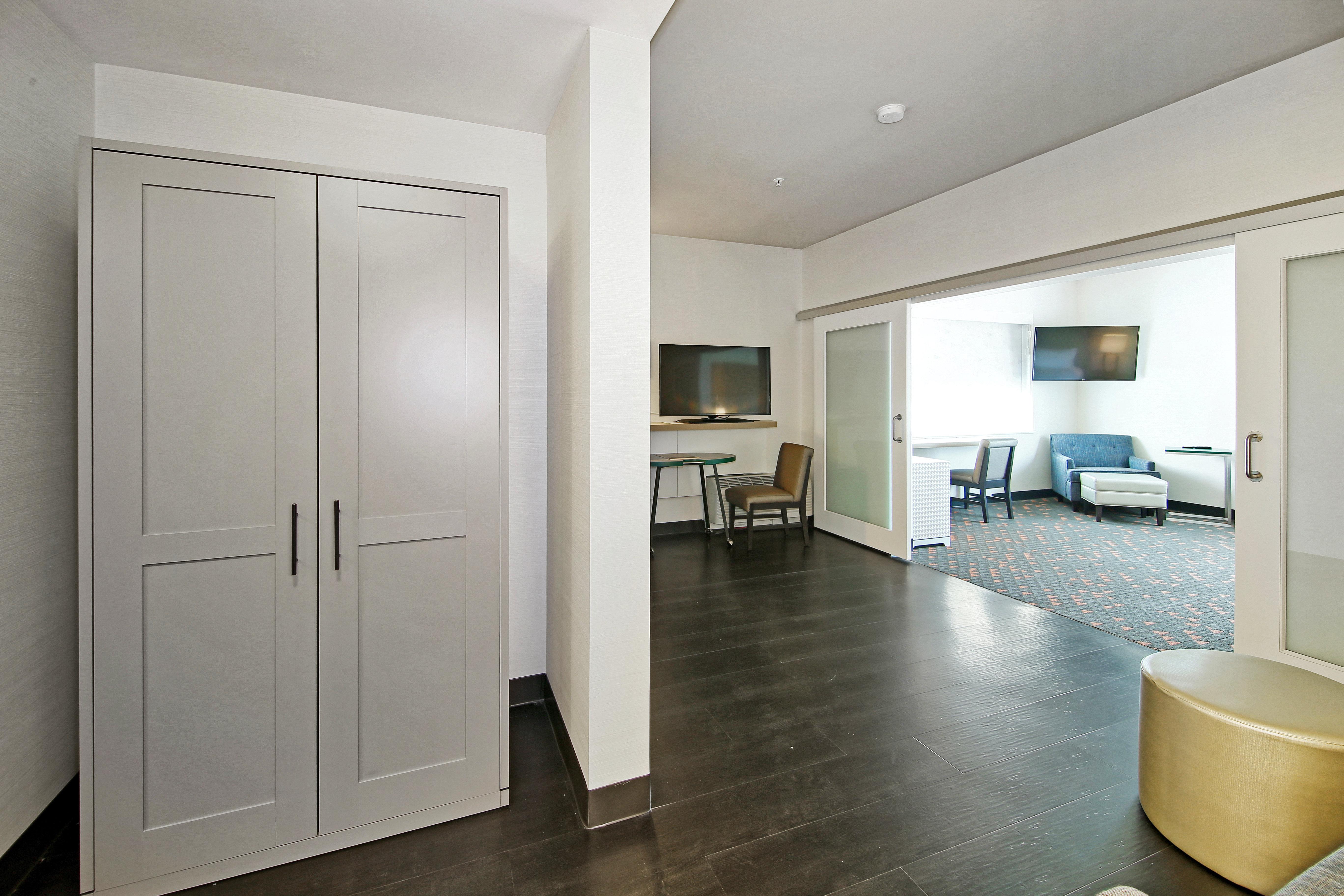 Suite King Bed One Bedroom 