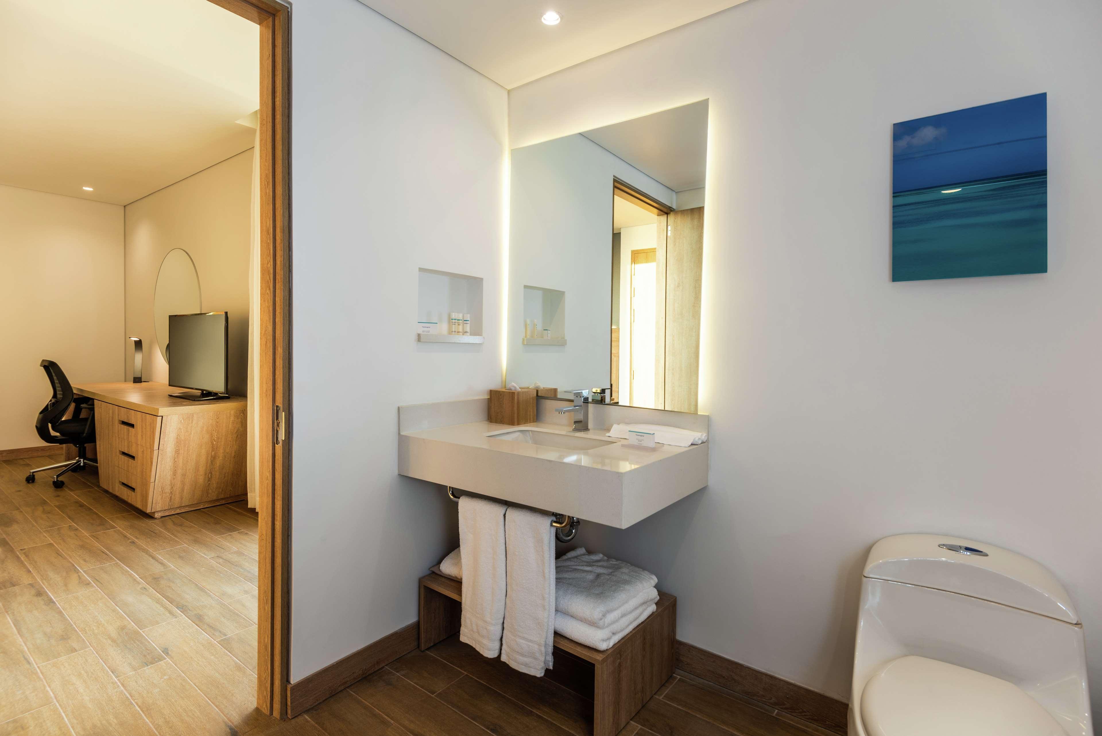 Room Ocean View King Bed