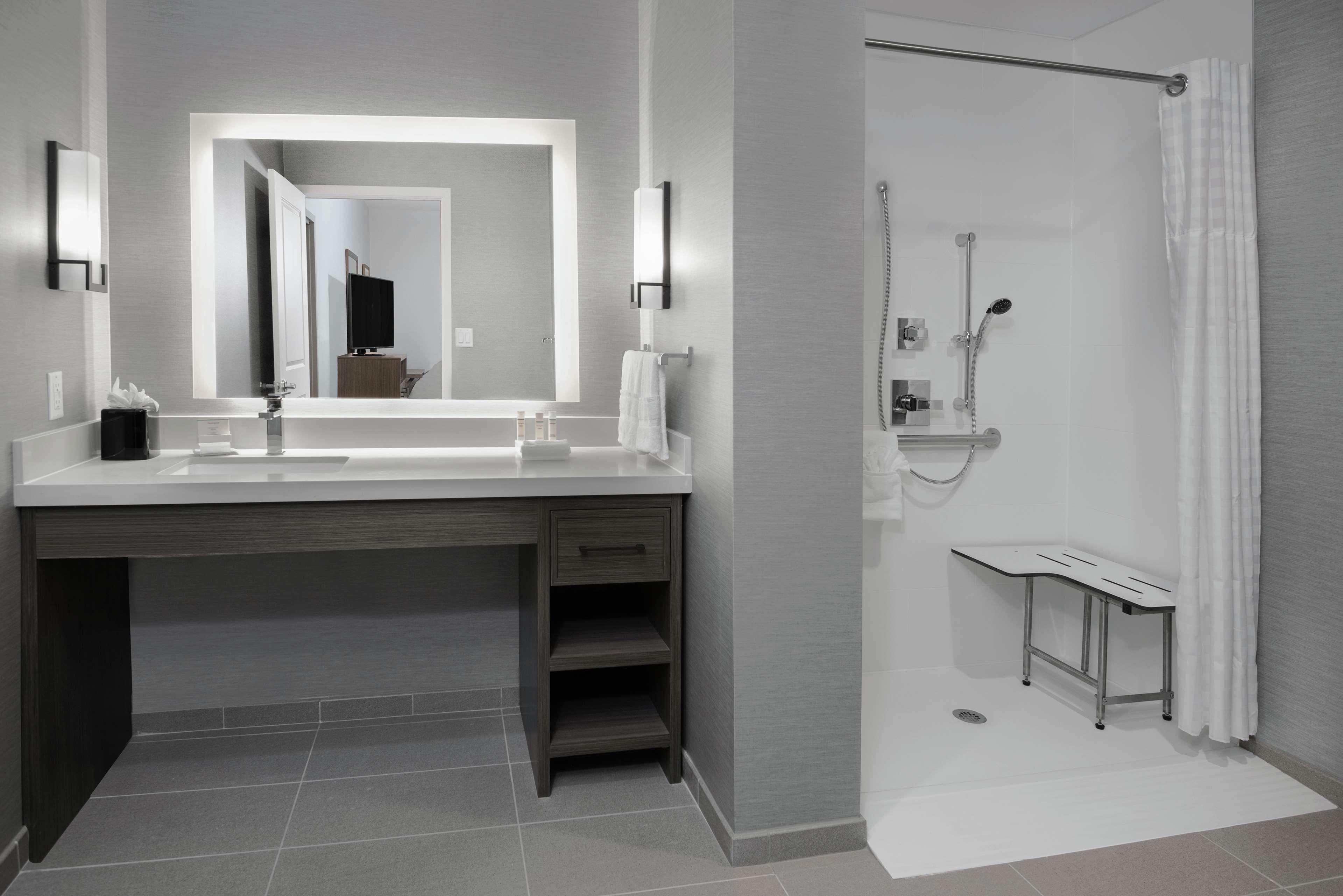 Suite Two Queen Beds