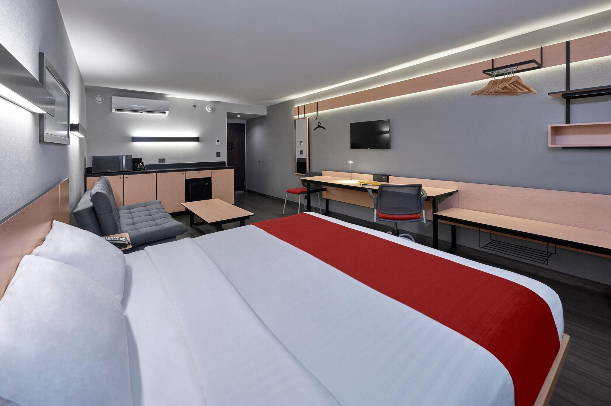 Double or Twin Superior King Bed