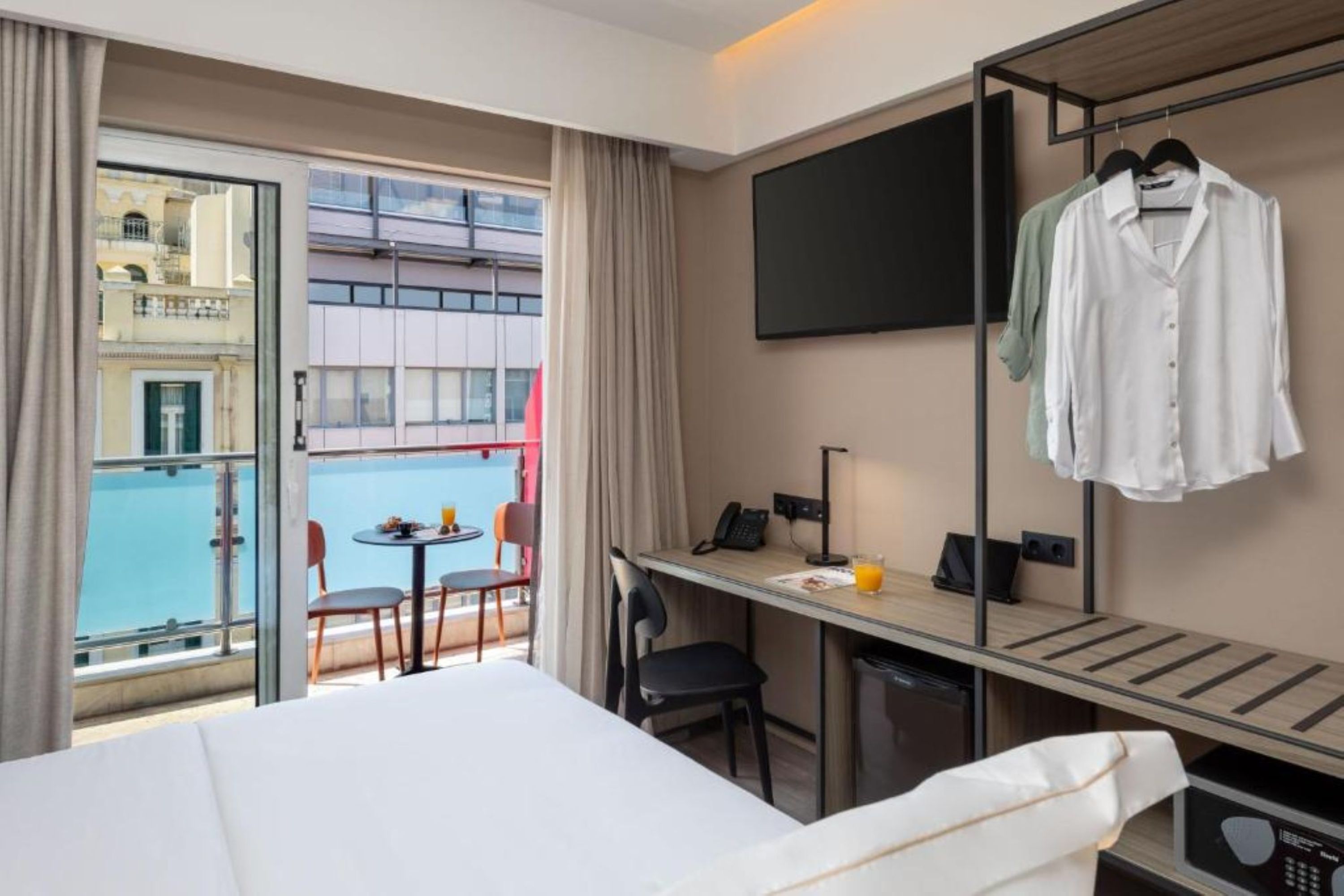 Family Room City View