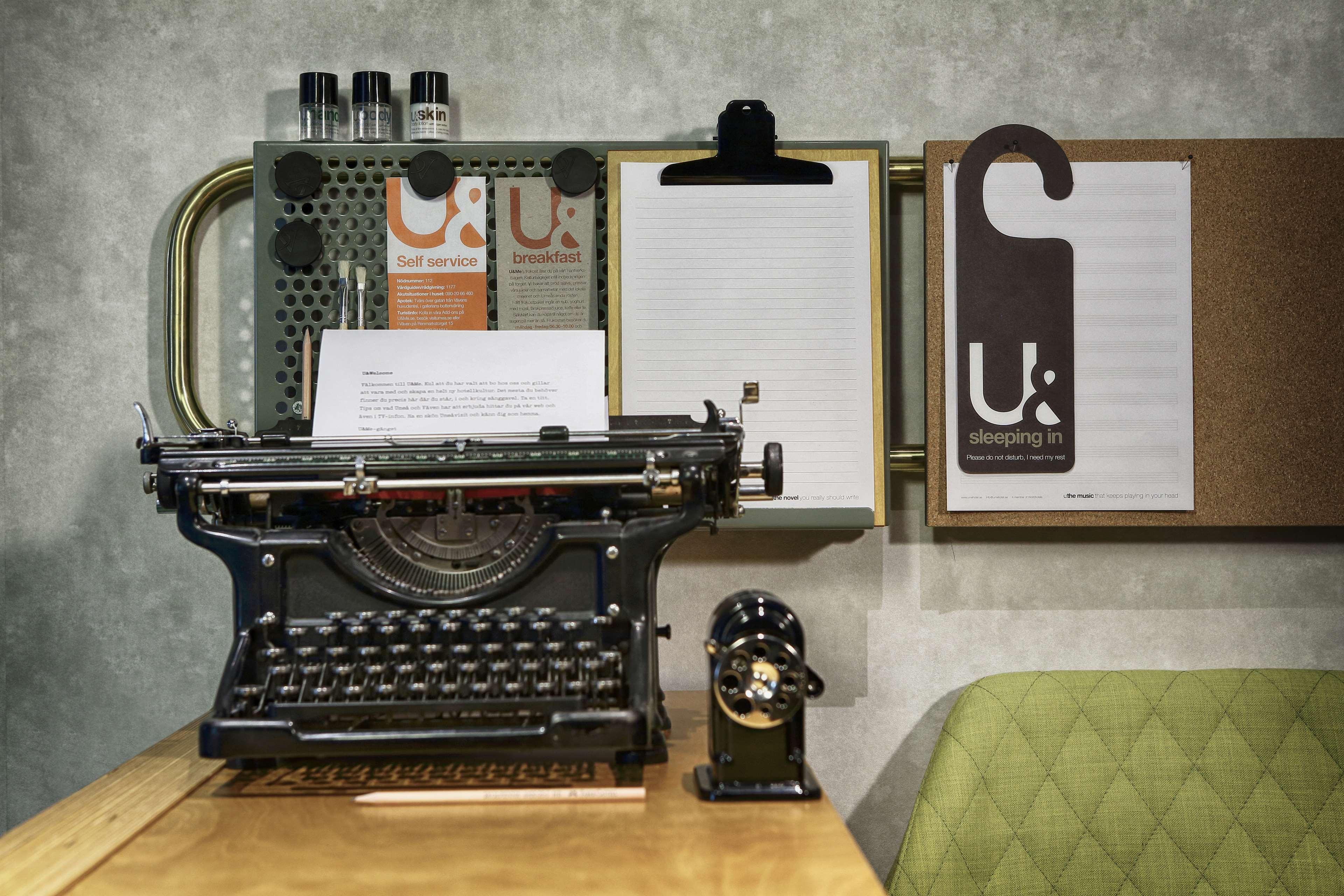 Junior Suite Queen Bed Non Smoking