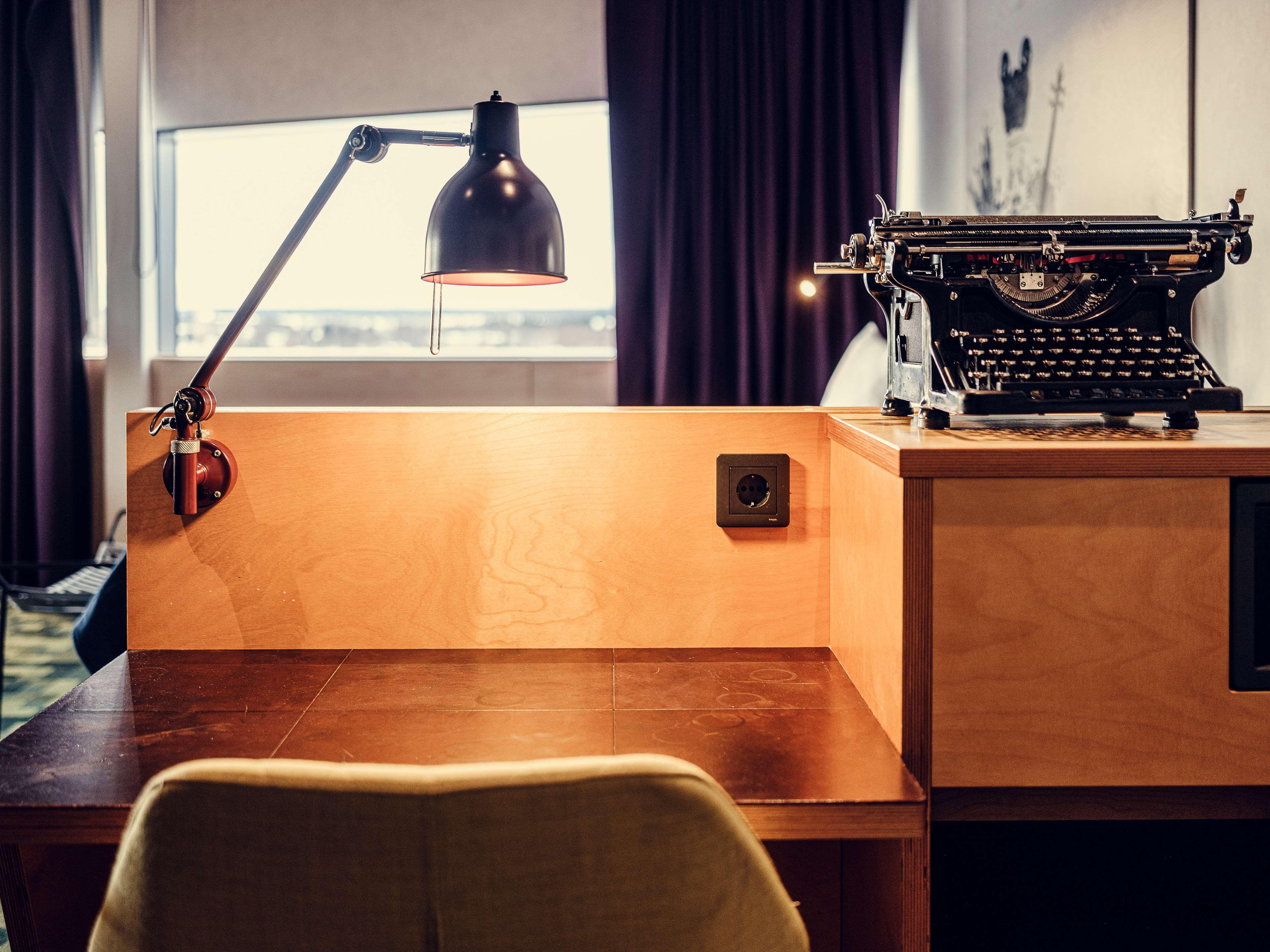 Junior Suite Queen Bed Non Smoking