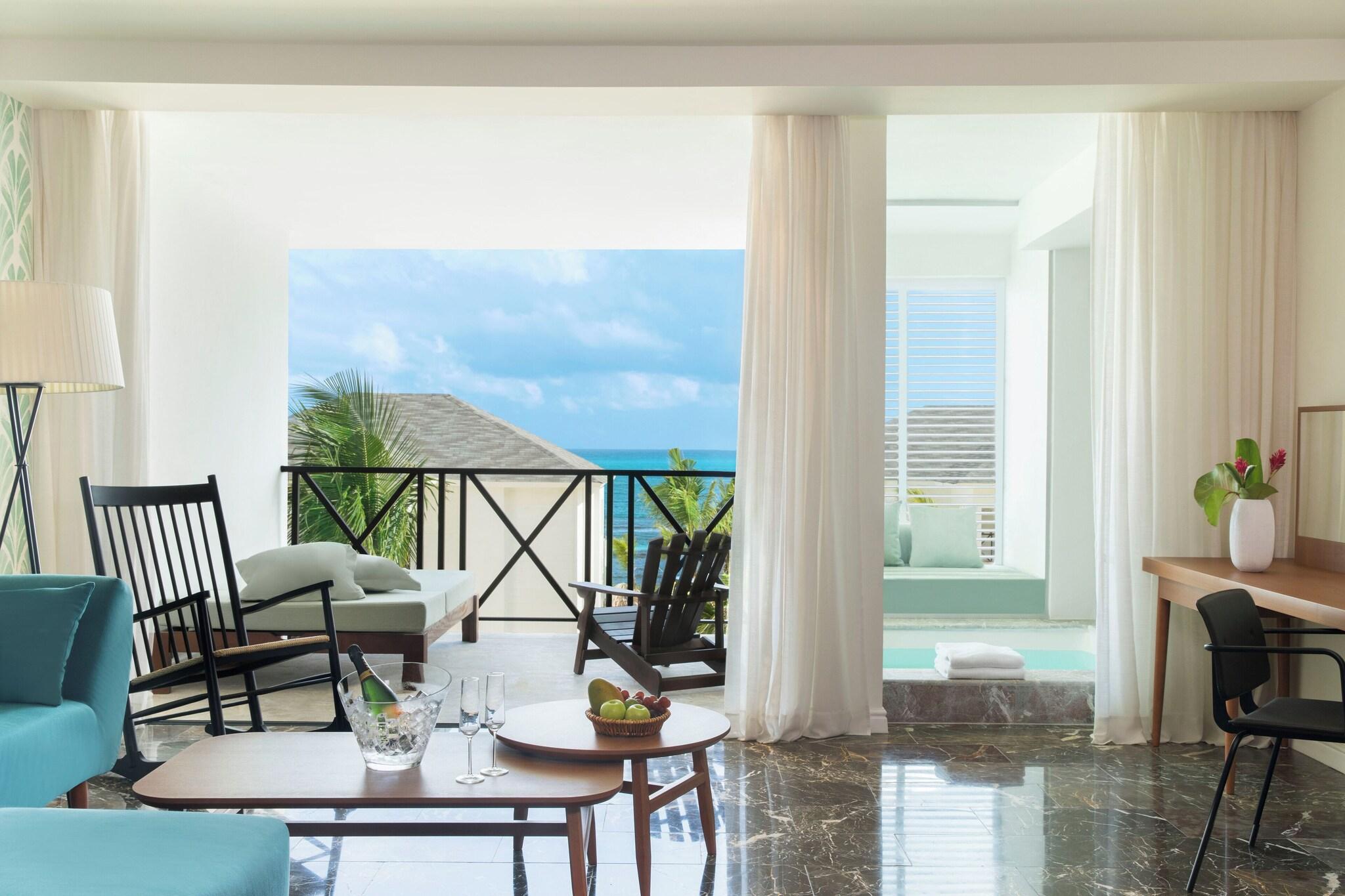 Junior Suite Ocean Front