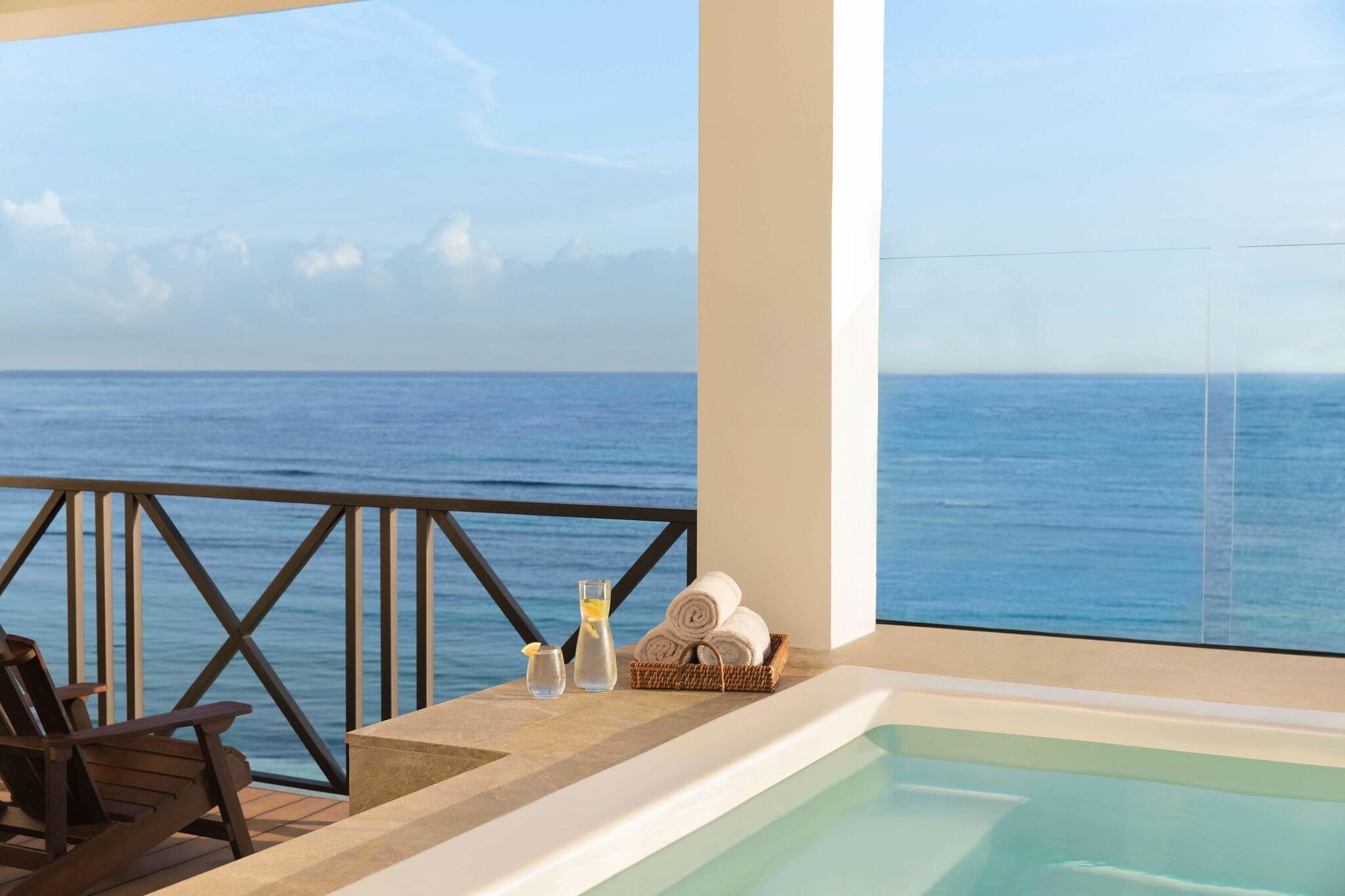 House Club Ocean Front