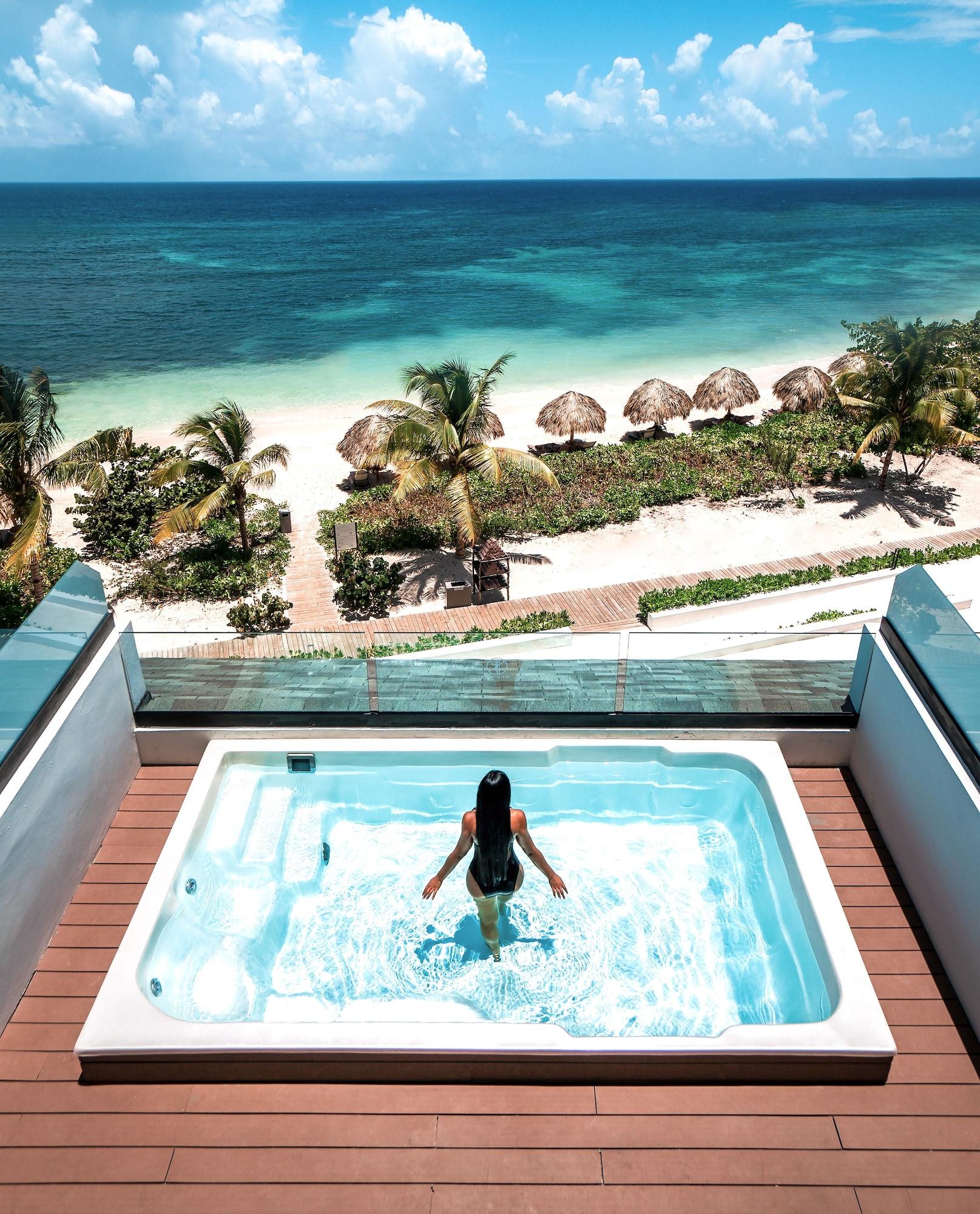 Junior Suite Ocean Front