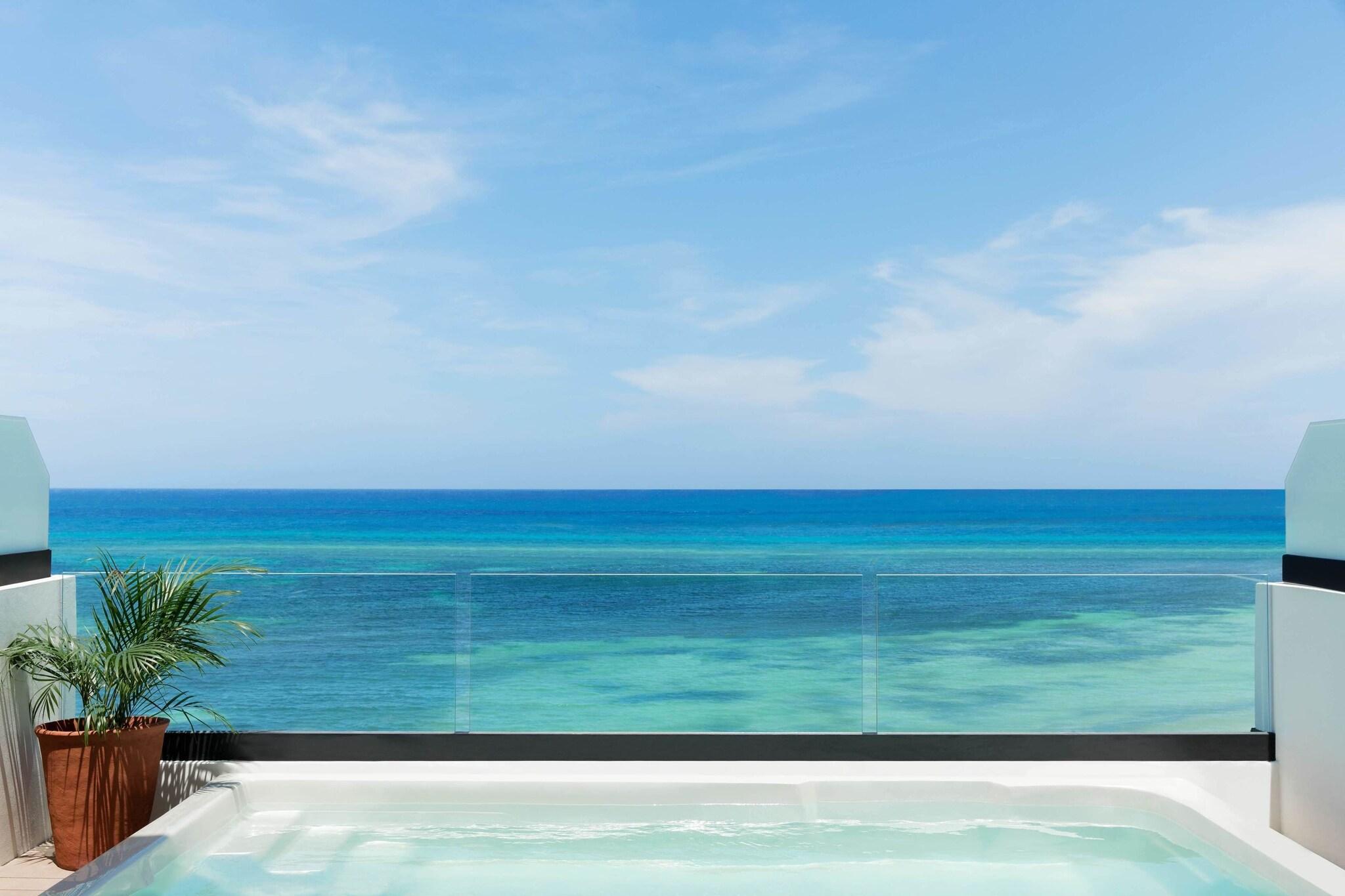 Junior Suite Ocean Front