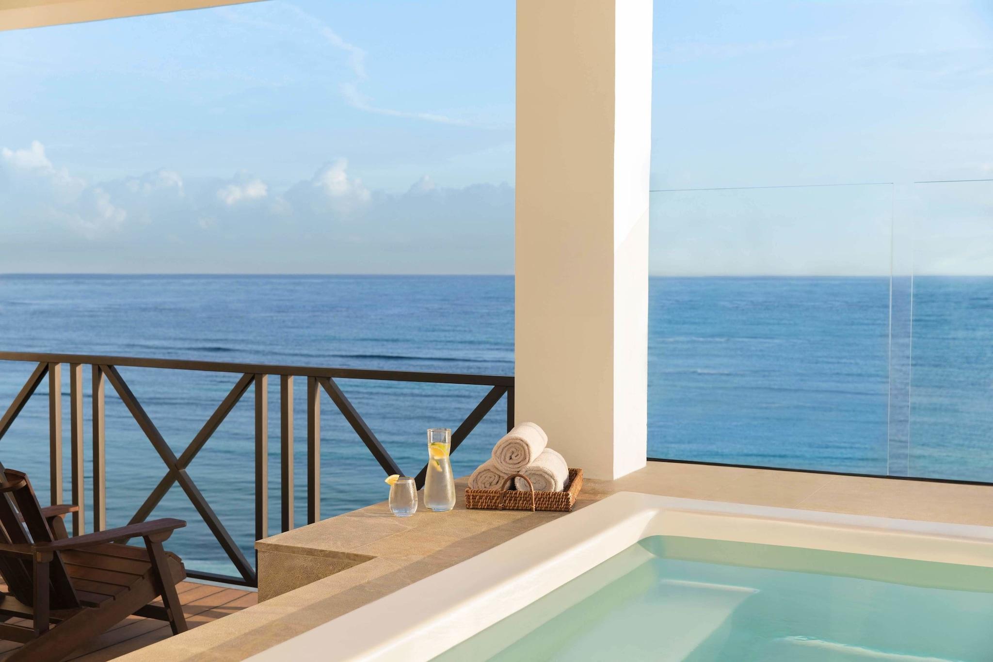 House Club Ocean Front