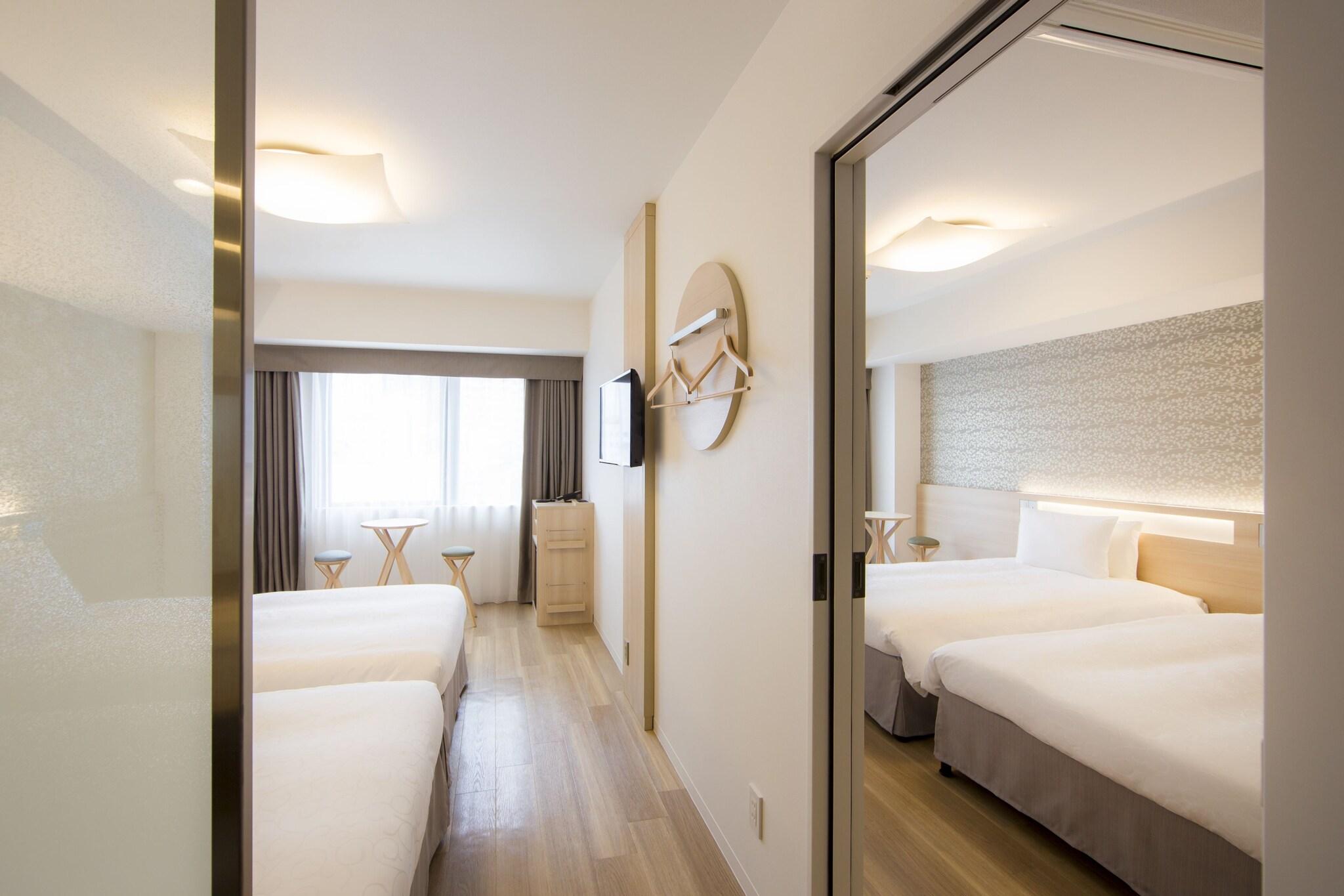 Quadruple Connecting Room