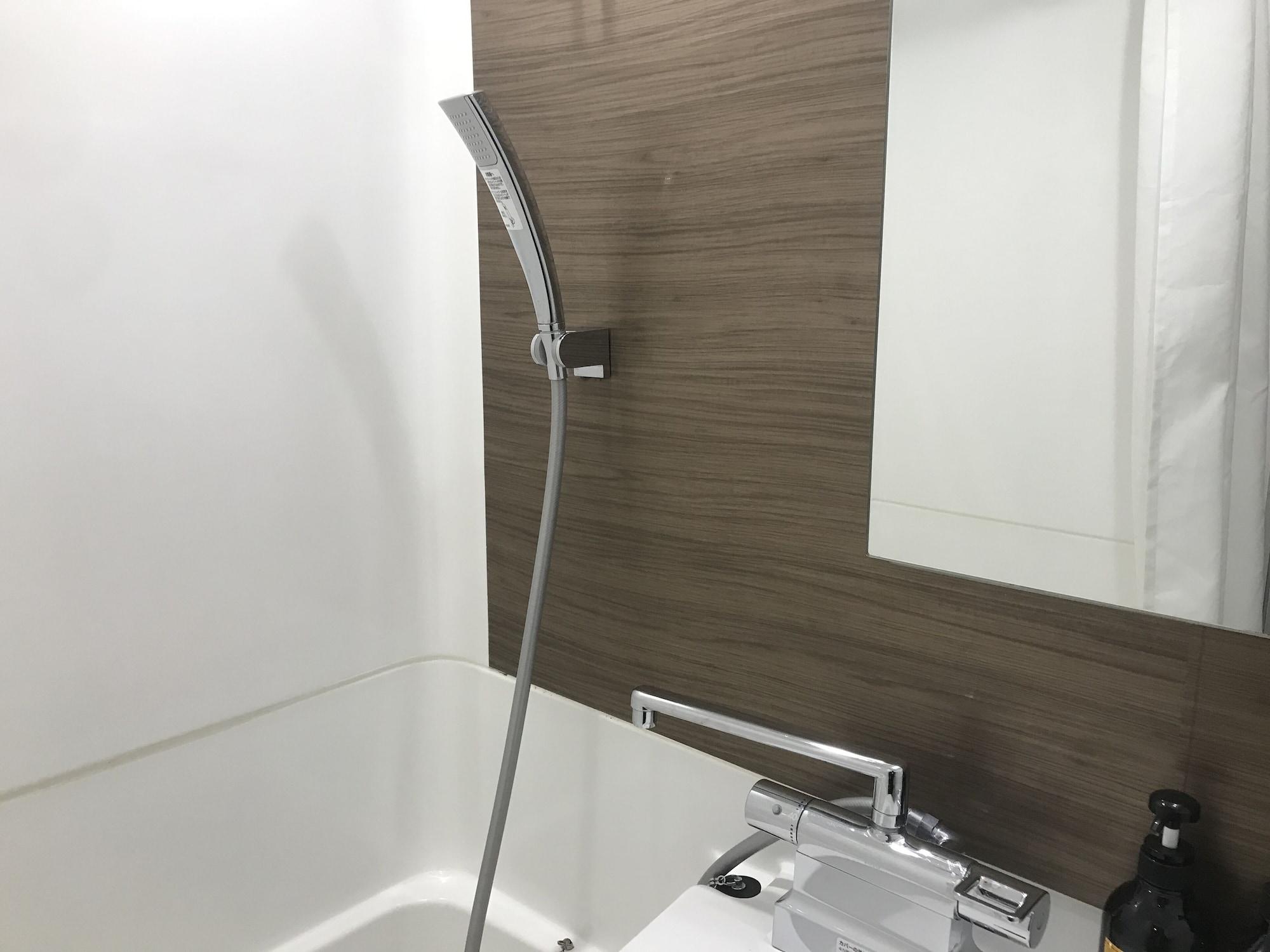 Quadruple Non Smoking