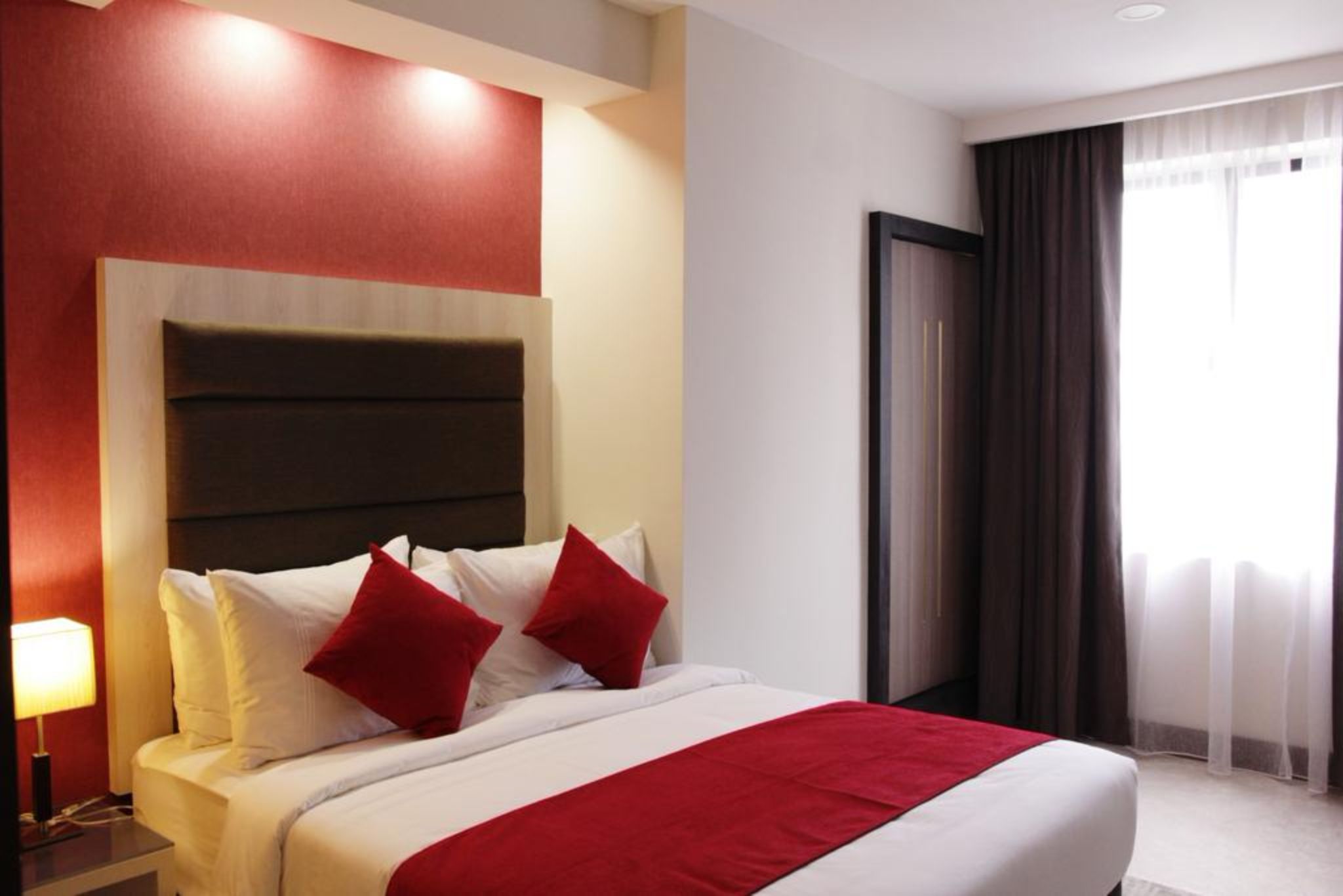 Double Deluxe King Bed