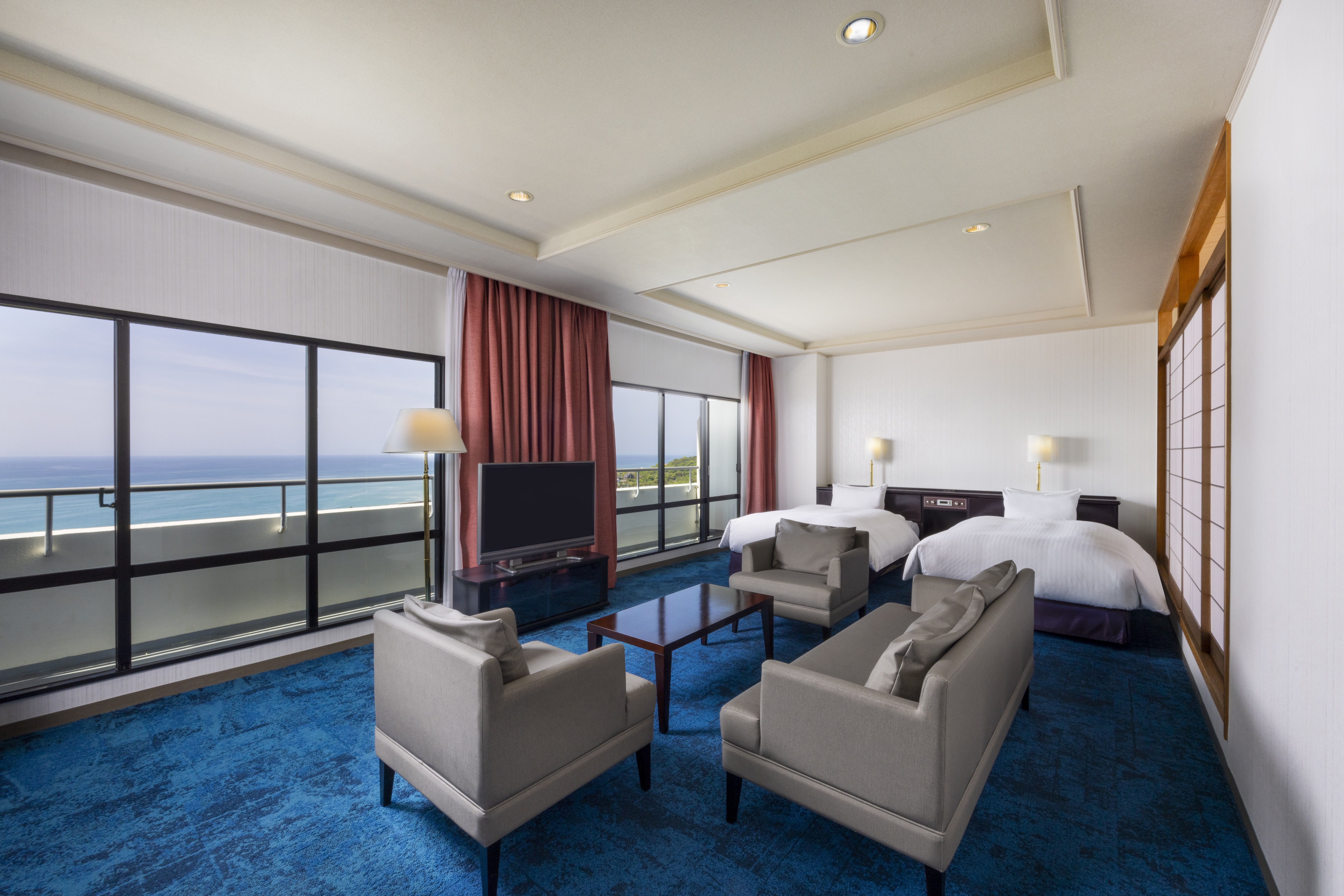 Junior Suite Classic Mountain View