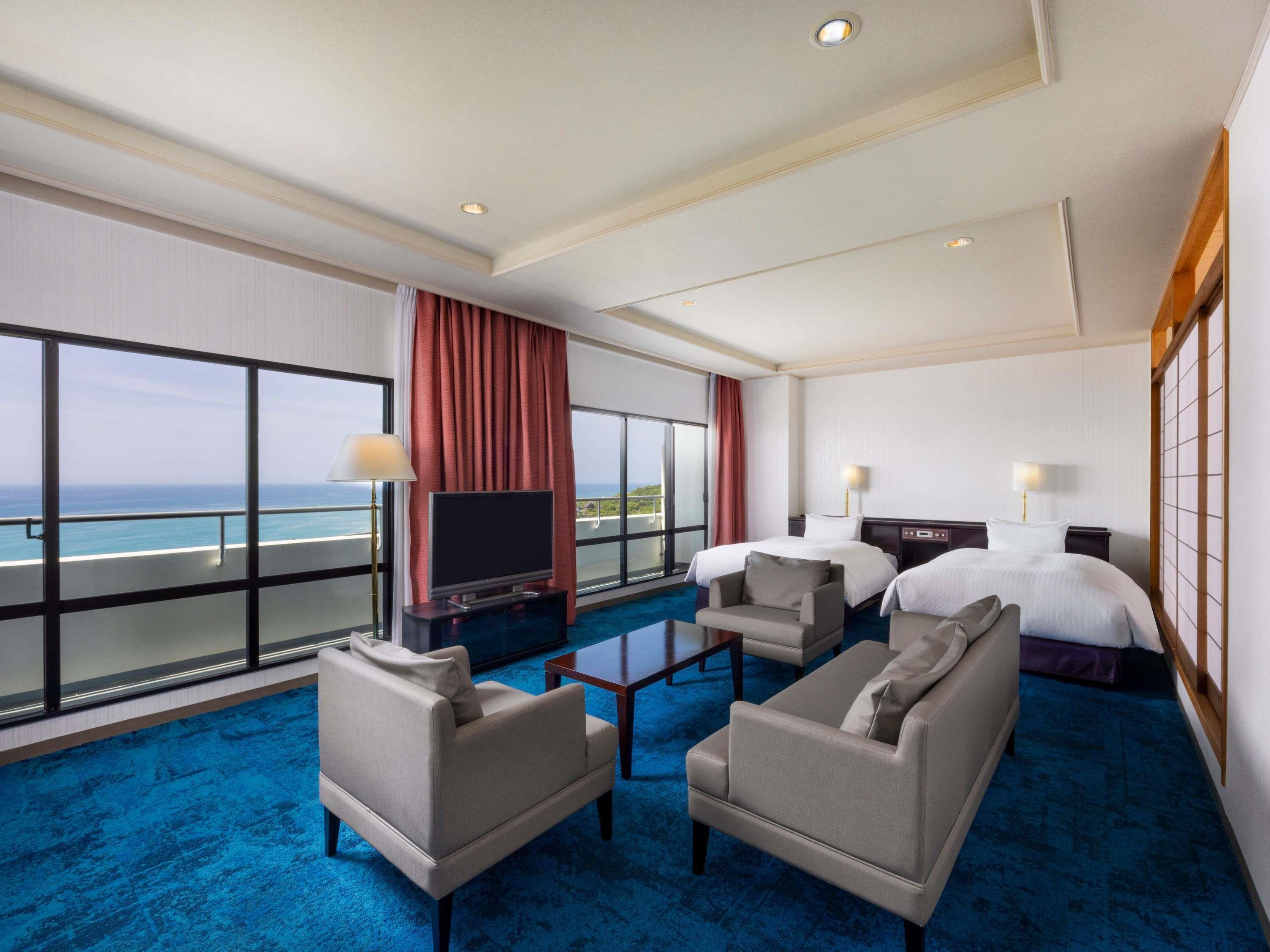 Junior Suite Classic Mountain View