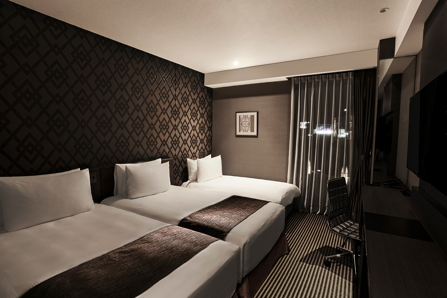 Double or Twin Deluxe Two Beds