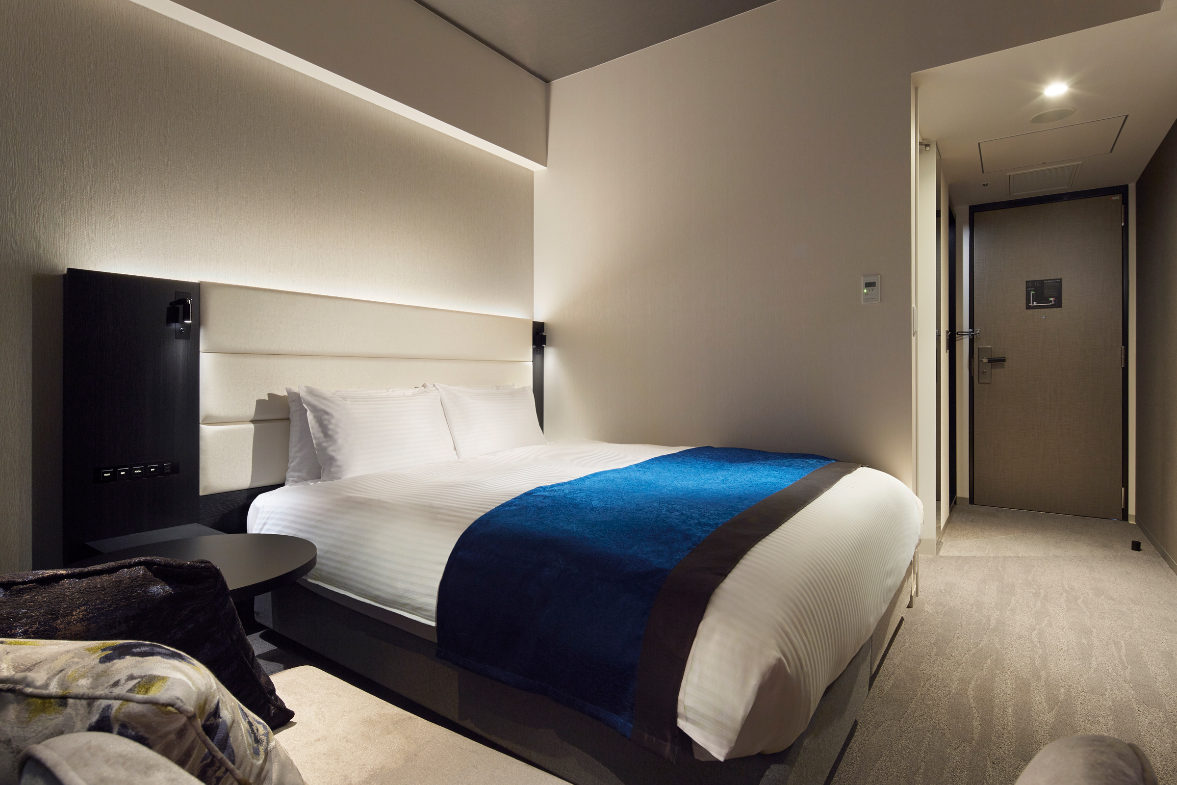 Double Queen Size Bed